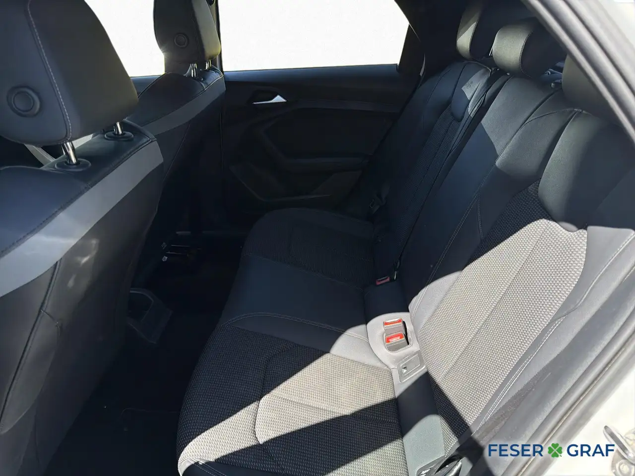 Audi A1 Sportback 30 TFSI S tronic 2x S line ACC DAB 13