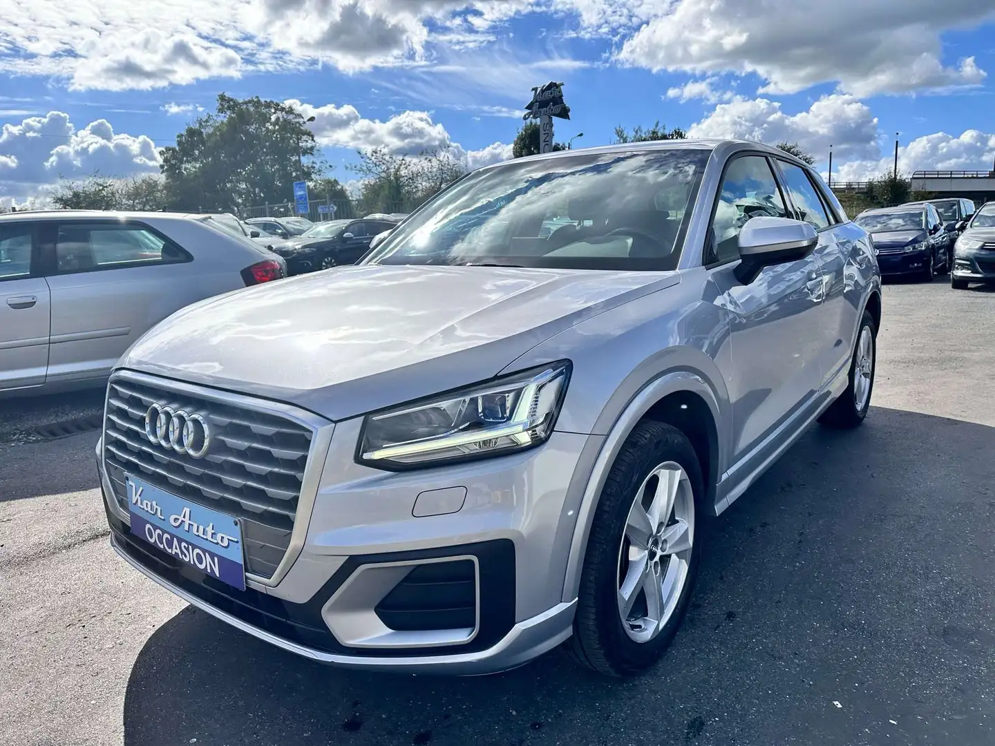 Audi Q2 1.0 TFSI S tronic Gris - 2