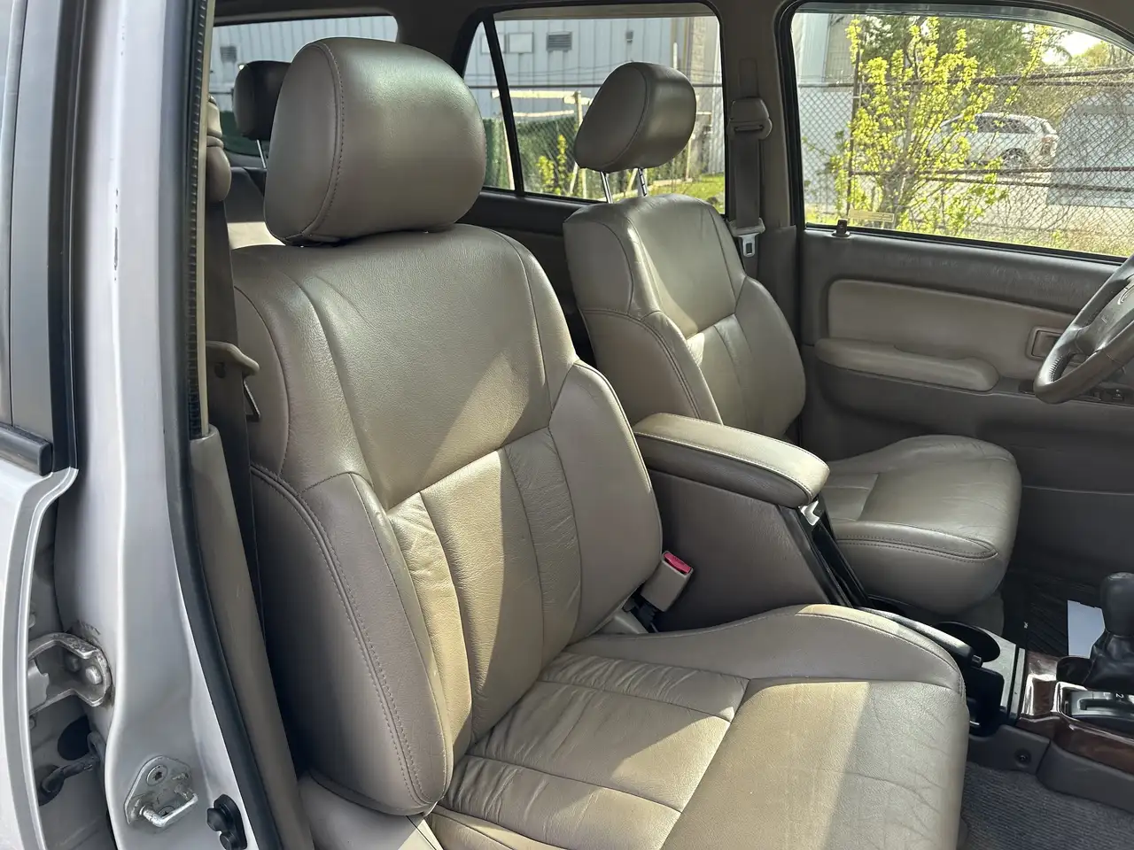 Toyota 4-Runner снимка Toyota 4-Runner