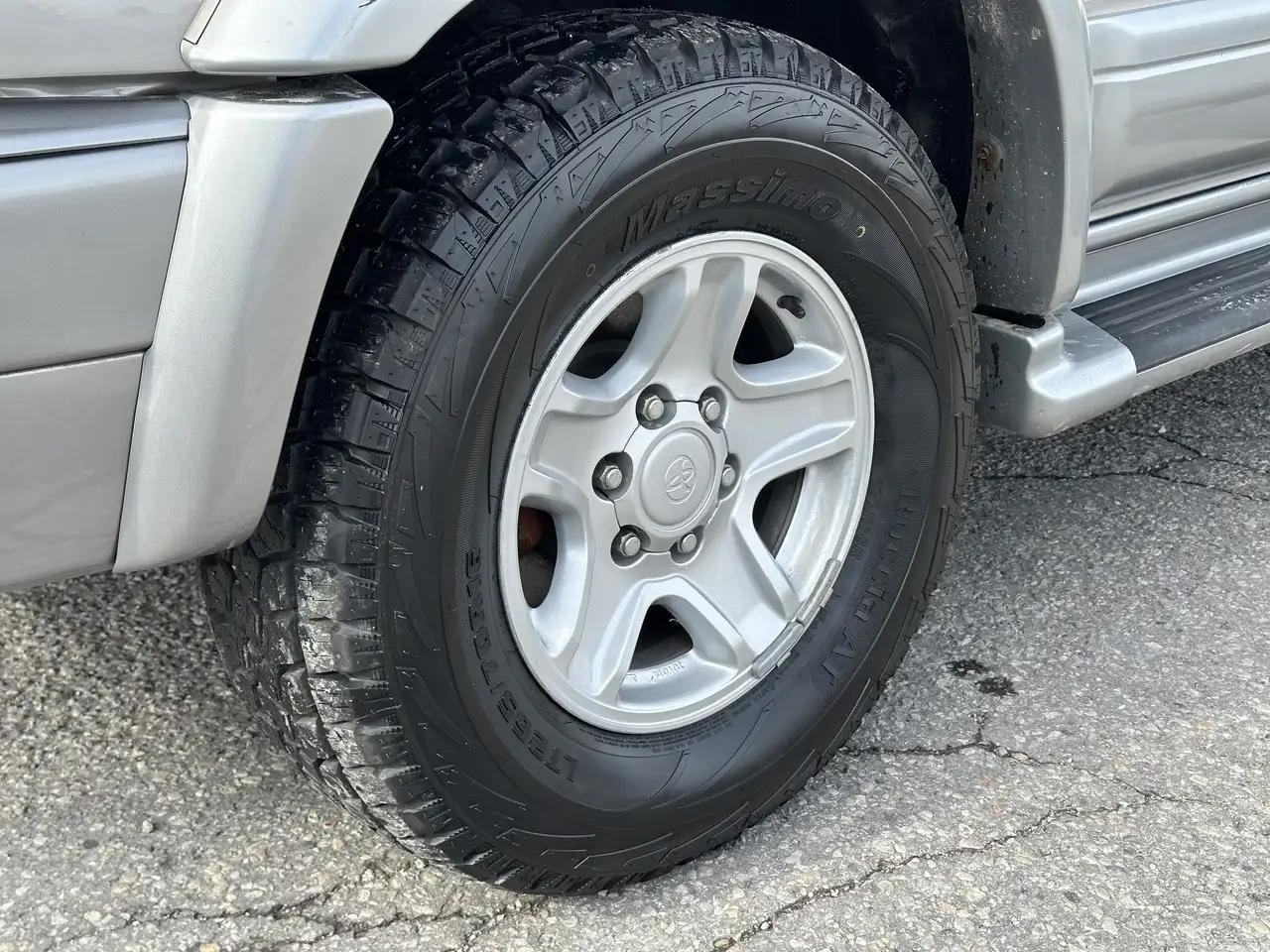 Toyota 4-Runner снимка Toyota 4-Runner