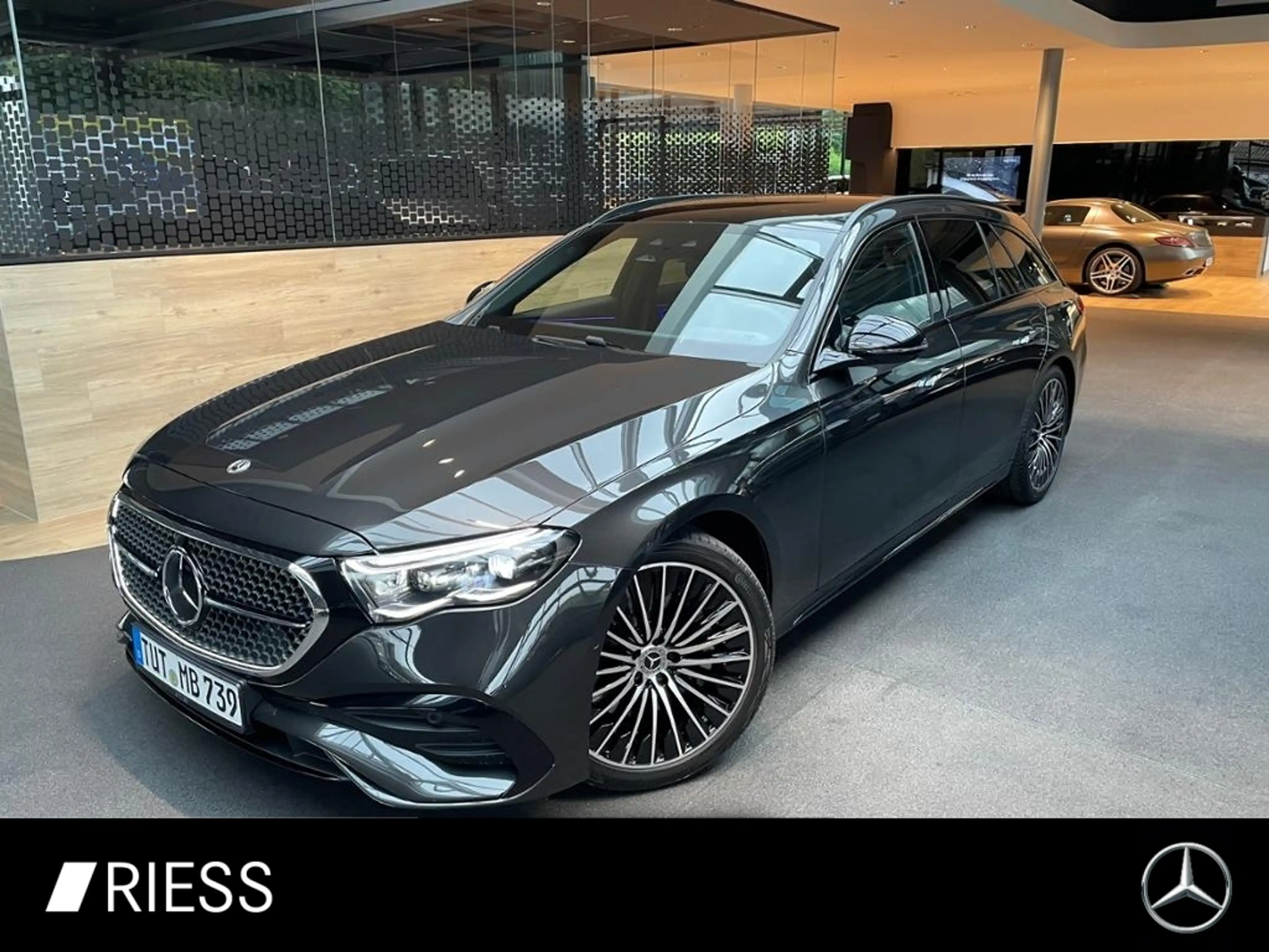 Mercedes-Benz E 220 d 4MATIC T-Modell 360 ACC AHK AUT Bel.Sitz