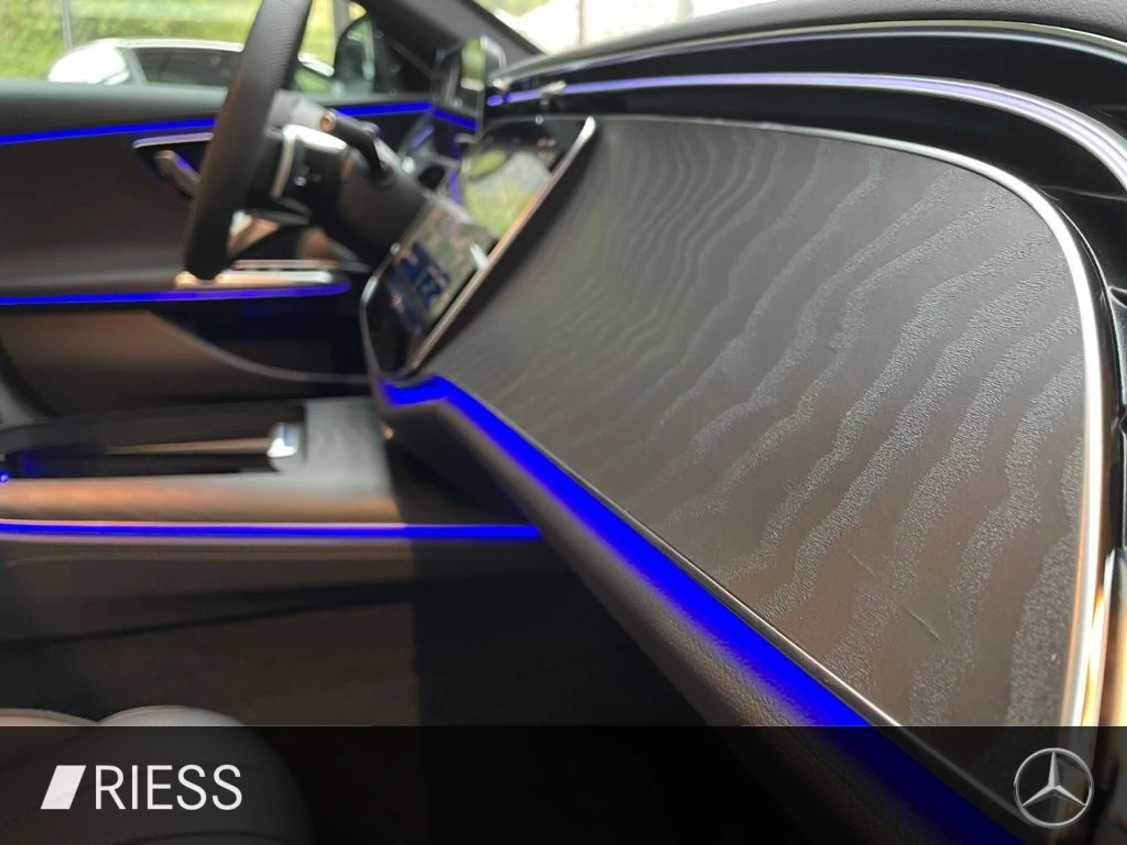 Mercedes-Benz E 220 d 4MATIC T-Modell 360 ACC AHK AUT Bel.Sitz — photo 12
