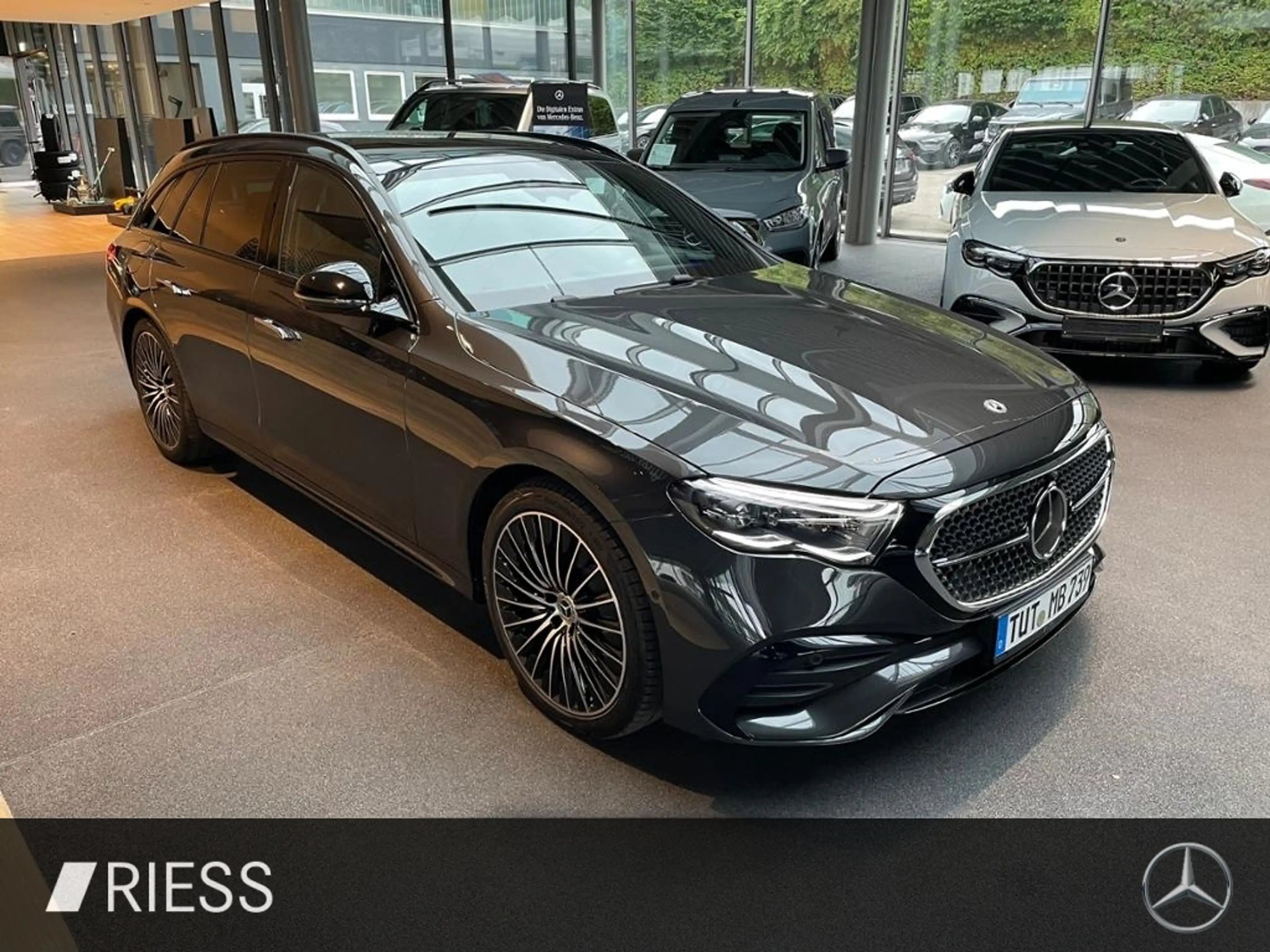 Mercedes-Benz E 220 d 4MATIC T-Modell 360 ACC AHK AUT Bel.Sitz — photo 8