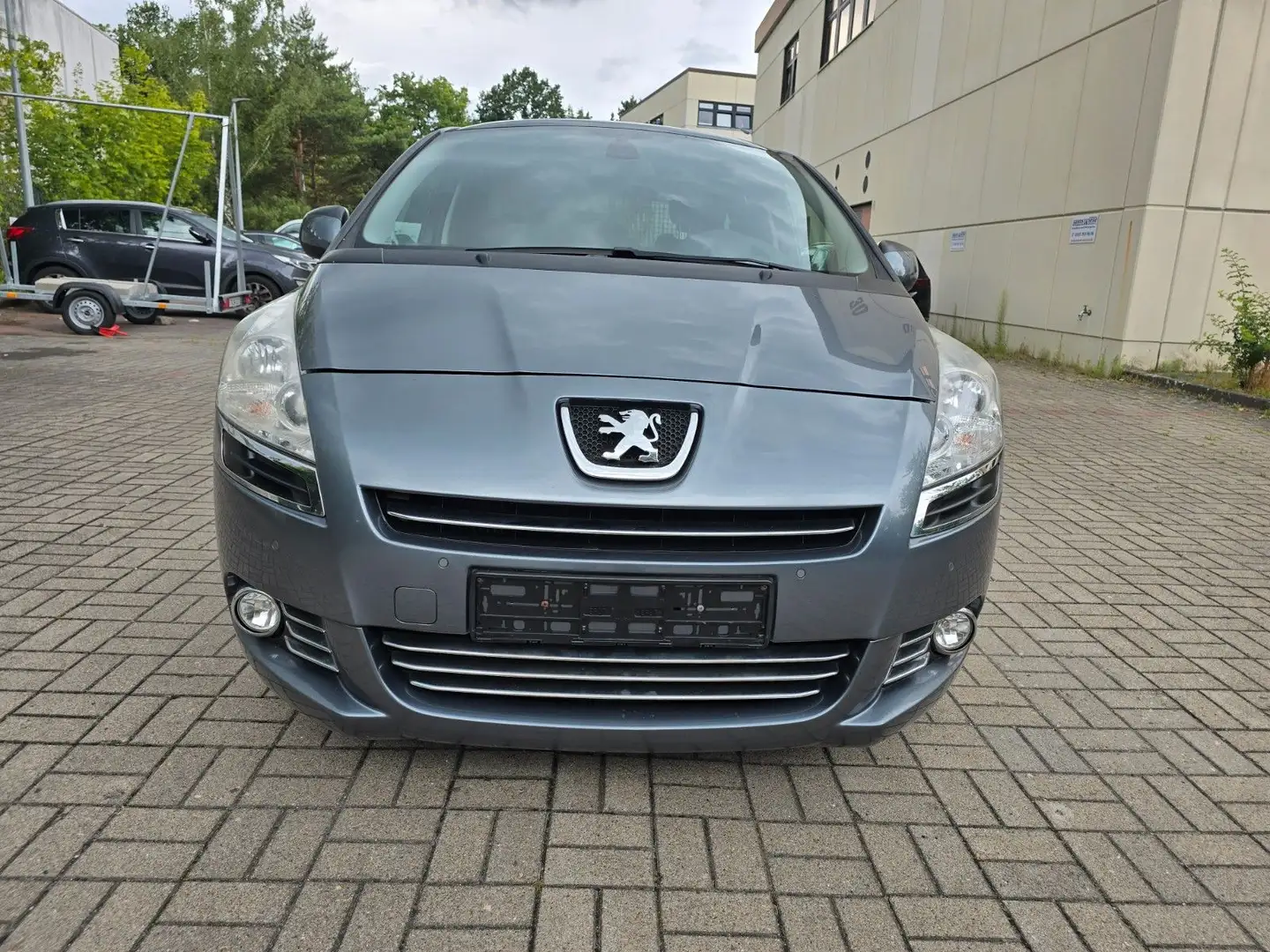 Peugeot 5008 Family Grigio - 1
