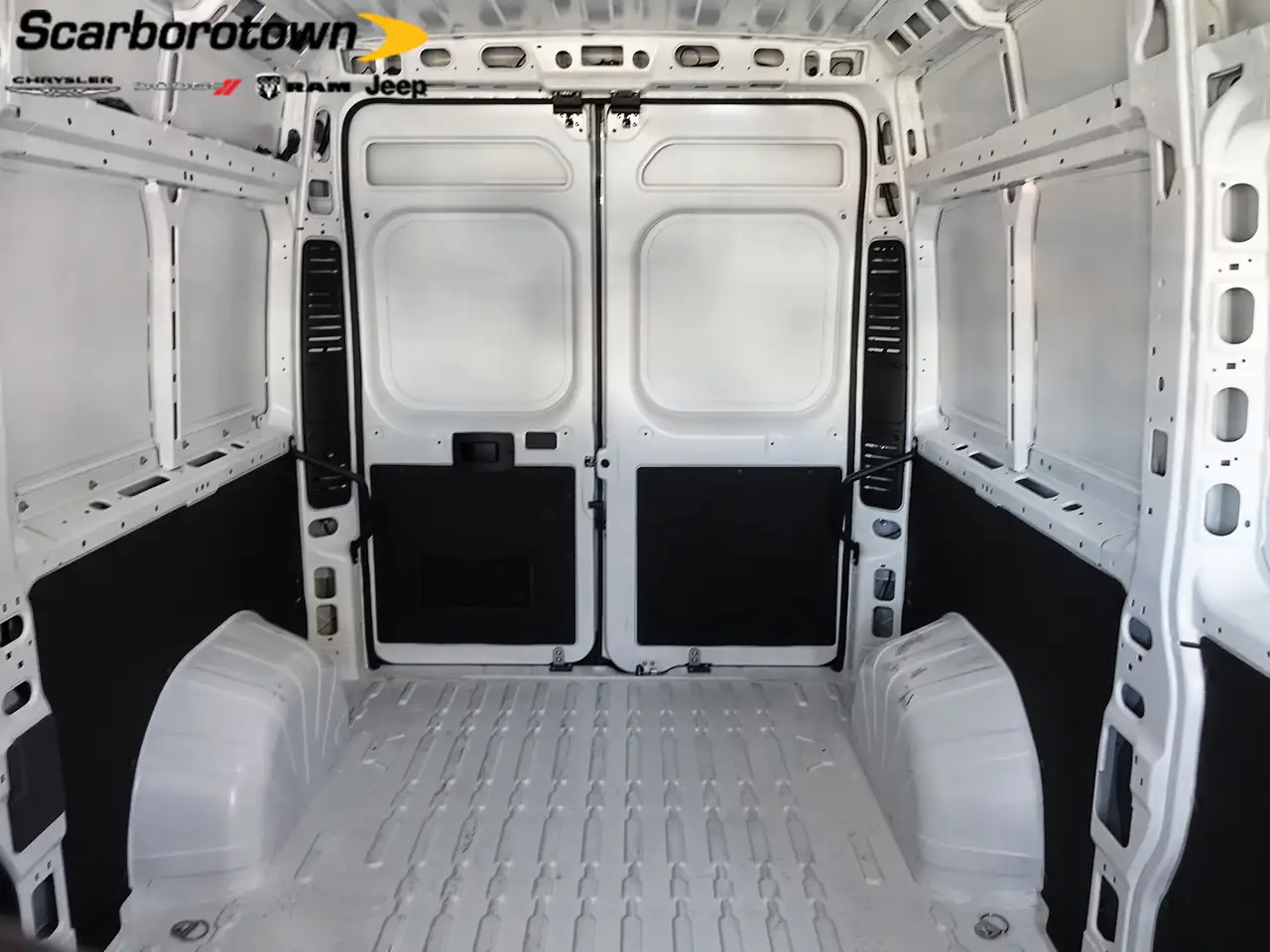RAM ProMaster 3500 снимка RAM ProMaster 3500