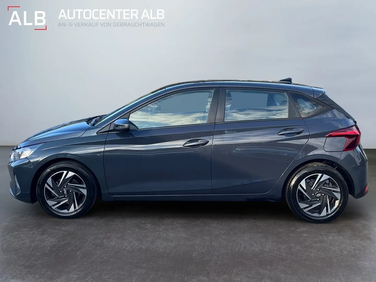 Hyundai i20 Select/TEMPOMAT/NAVI/SPURASSISTENT Gris - 2