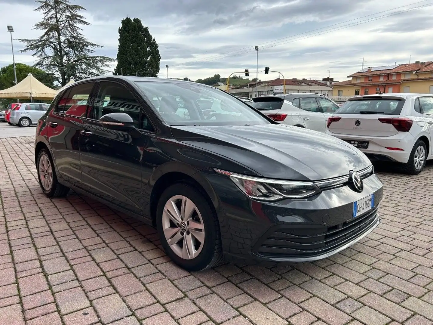 Volkswagen Golf 1.5 TGI DSG Life Grigio - 2