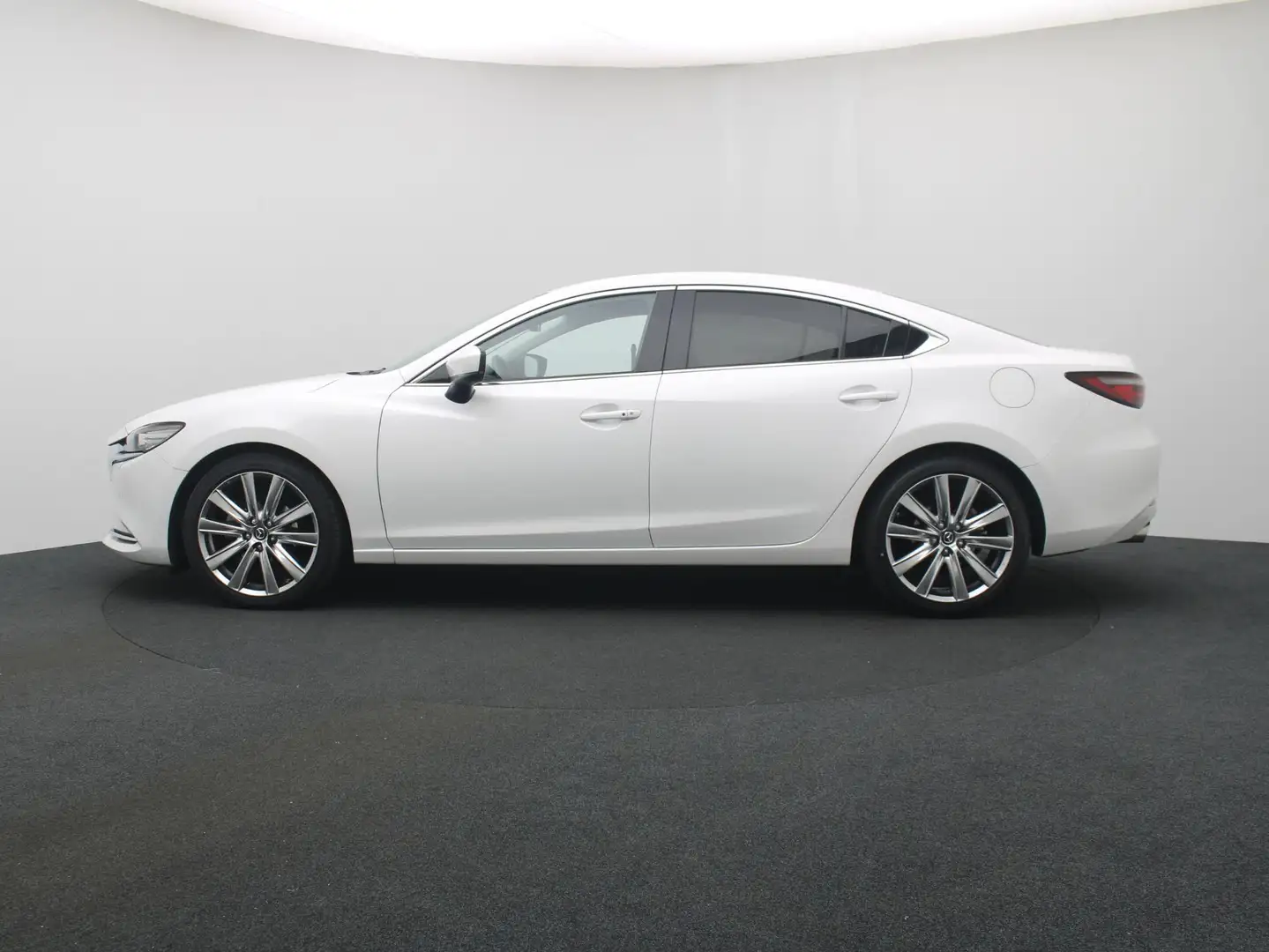 Mazda 6 2.0 SkyActiv-G Exclusive-Line automaat : dealer on Blanc - 2