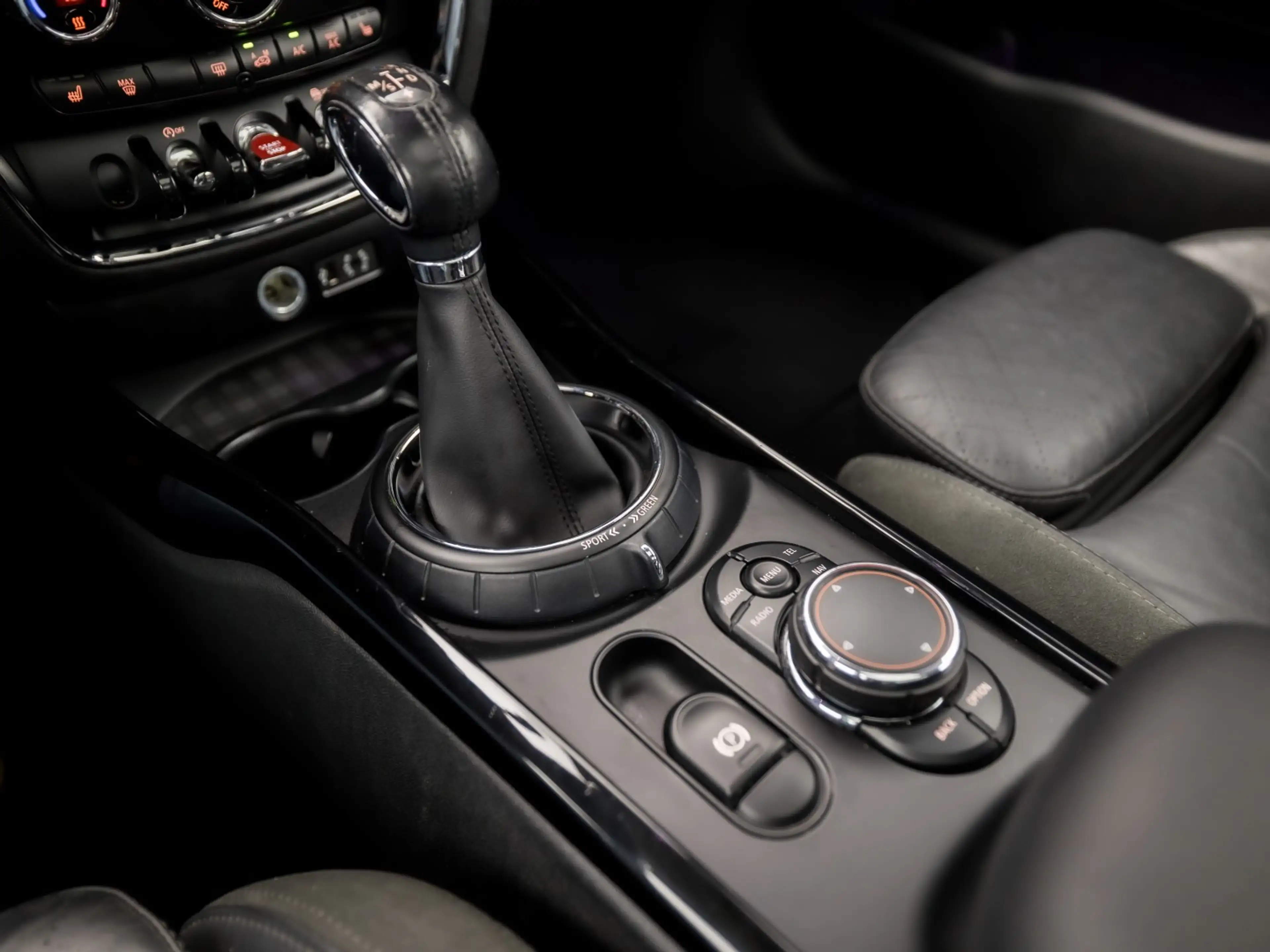 MINI Cooper S Clubman 2.0 Pepper 192Pk Automaat (PANORAMADAK, GROOT NAVI — photo 28