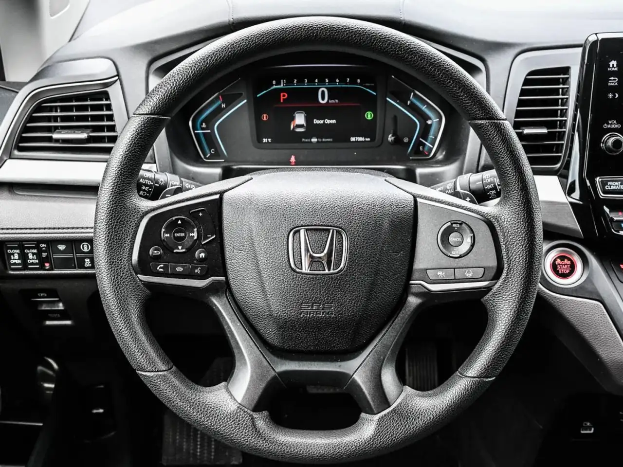 Honda Odyssey снимка Honda Odyssey