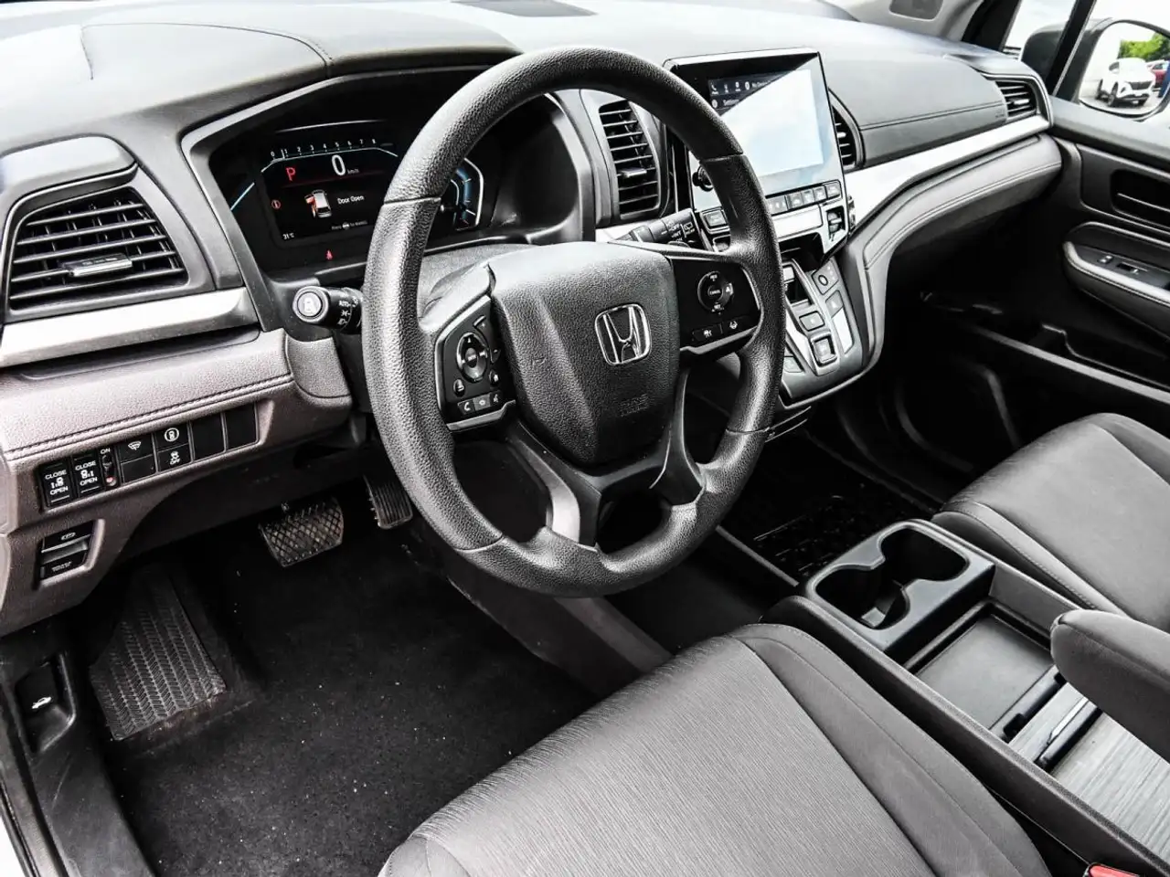 Honda Odyssey снимка Honda Odyssey