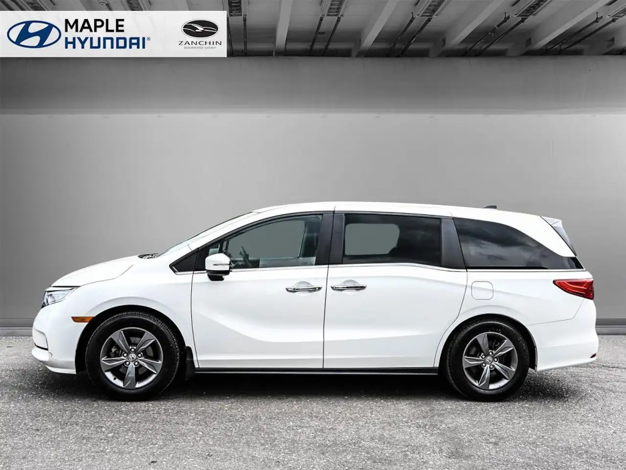 Honda Odyssey снимка Honda Odyssey