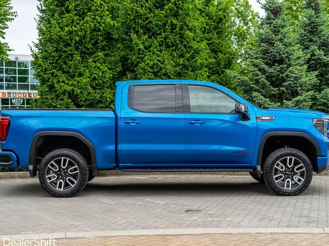 GMC Sierra 1500 photo GMC Sierra 1500