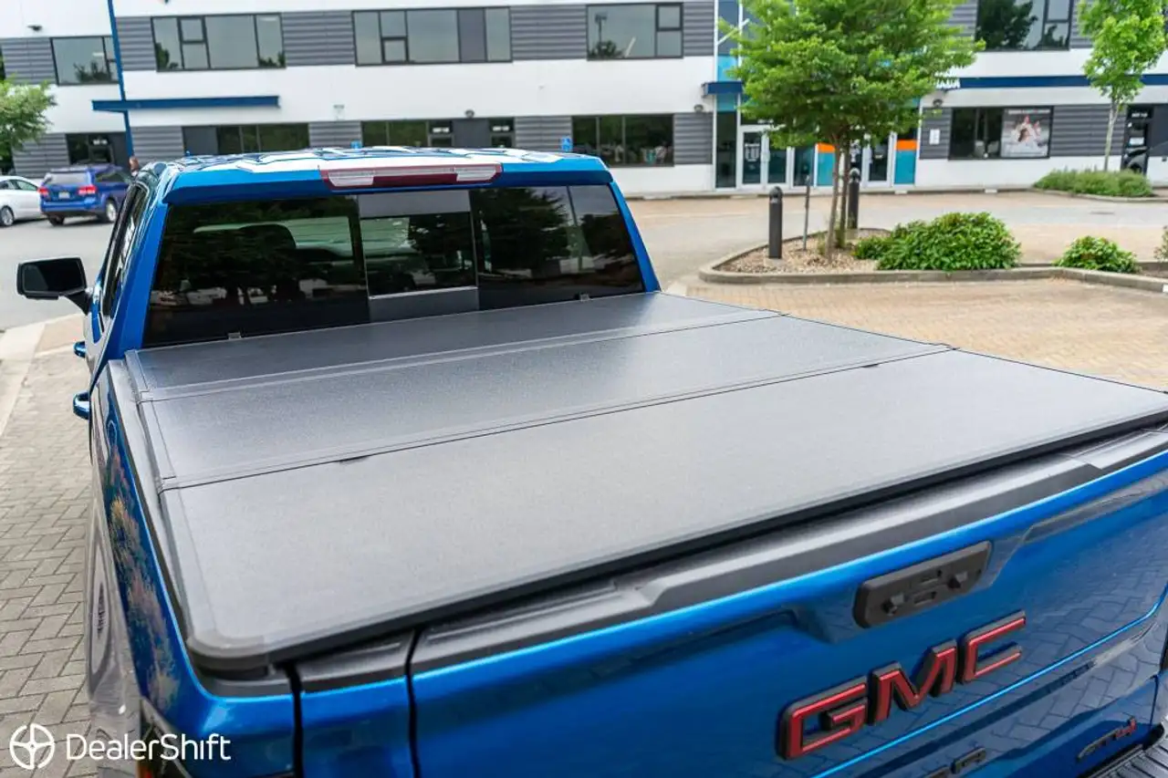 GMC Sierra 1500 photo GMC Sierra 1500