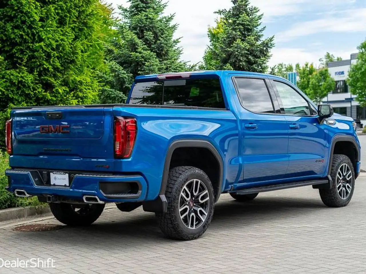 GMC Sierra 1500 photo GMC Sierra 1500