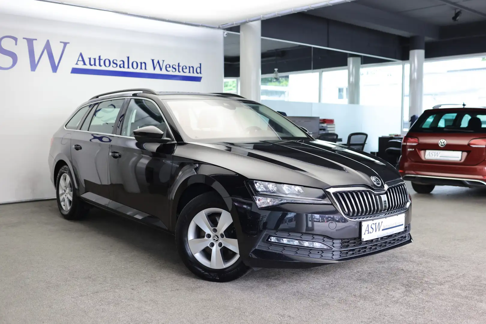 Skoda Superb COMBI 1,5 TSI AMBITION ANHÄNGERKUPPLUNG Noir - 1