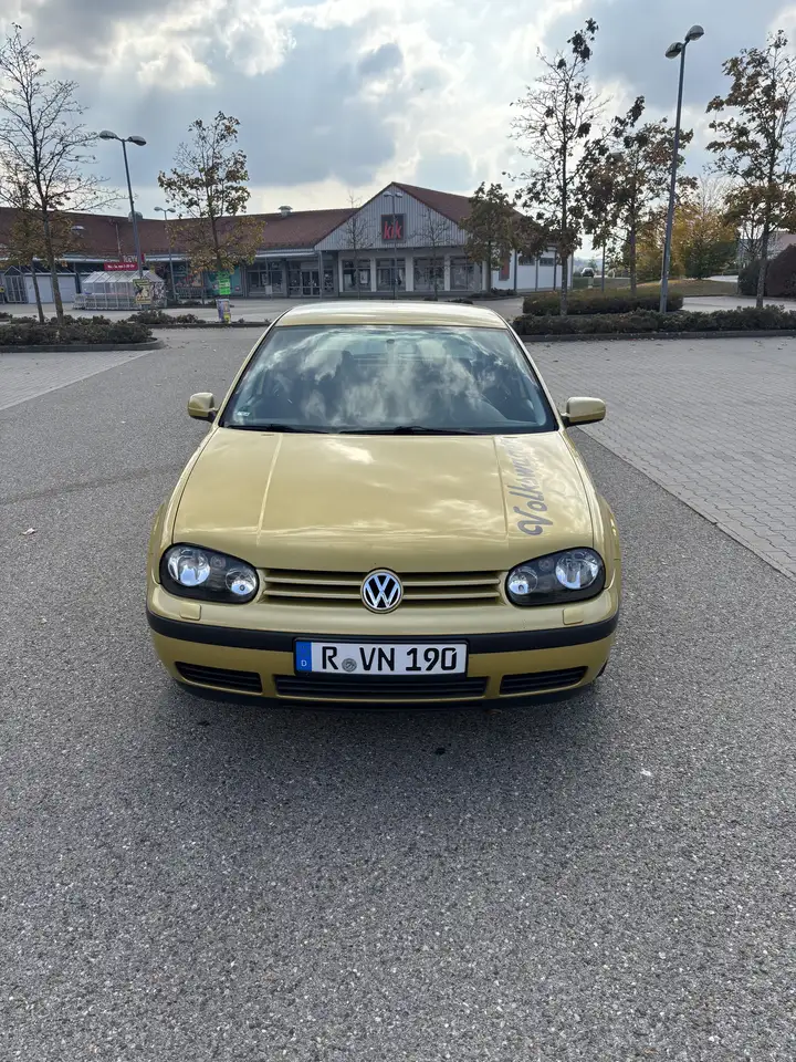 Volkswagen Golf
