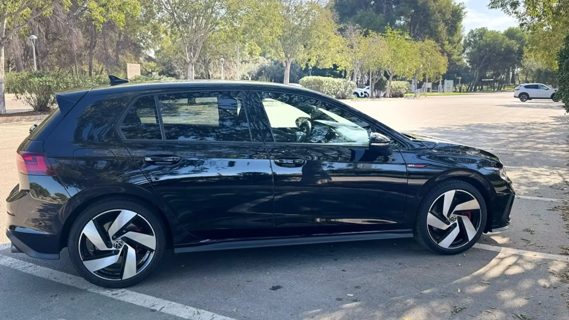 Volkswagen Golf GTI 2.0 TSI DSG 180kW Negro - 1