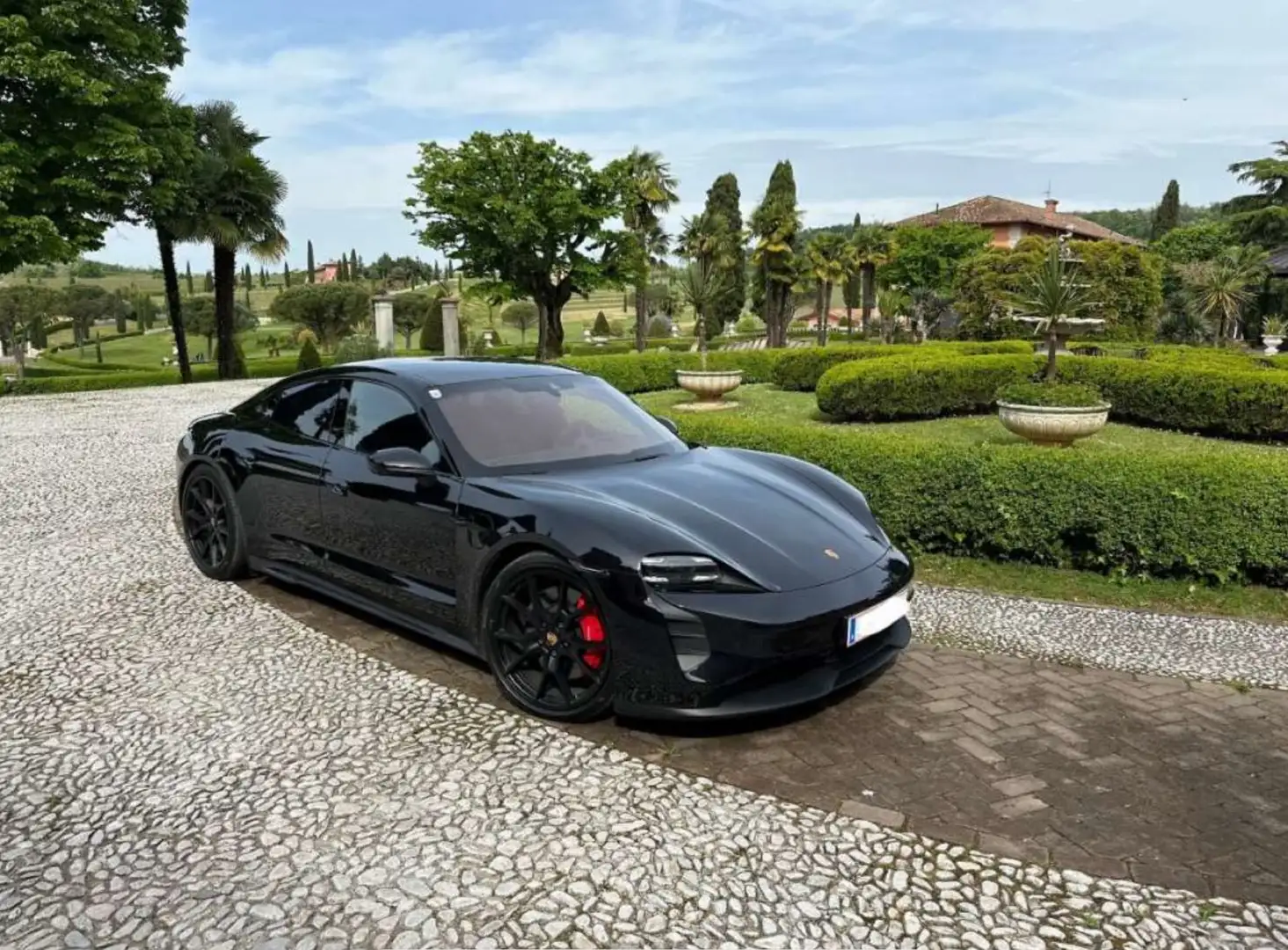 Porsche Taycan GTS 83,7kWh - 1