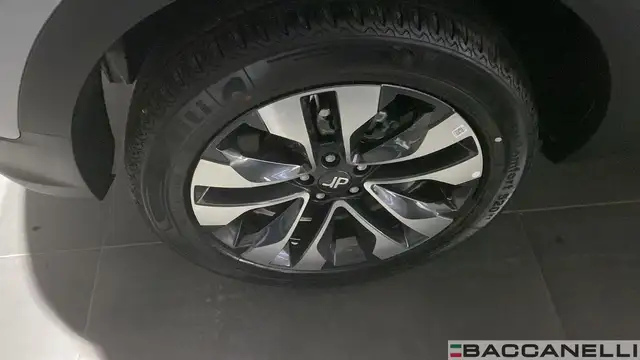 DR Automobiles DR5 view 10