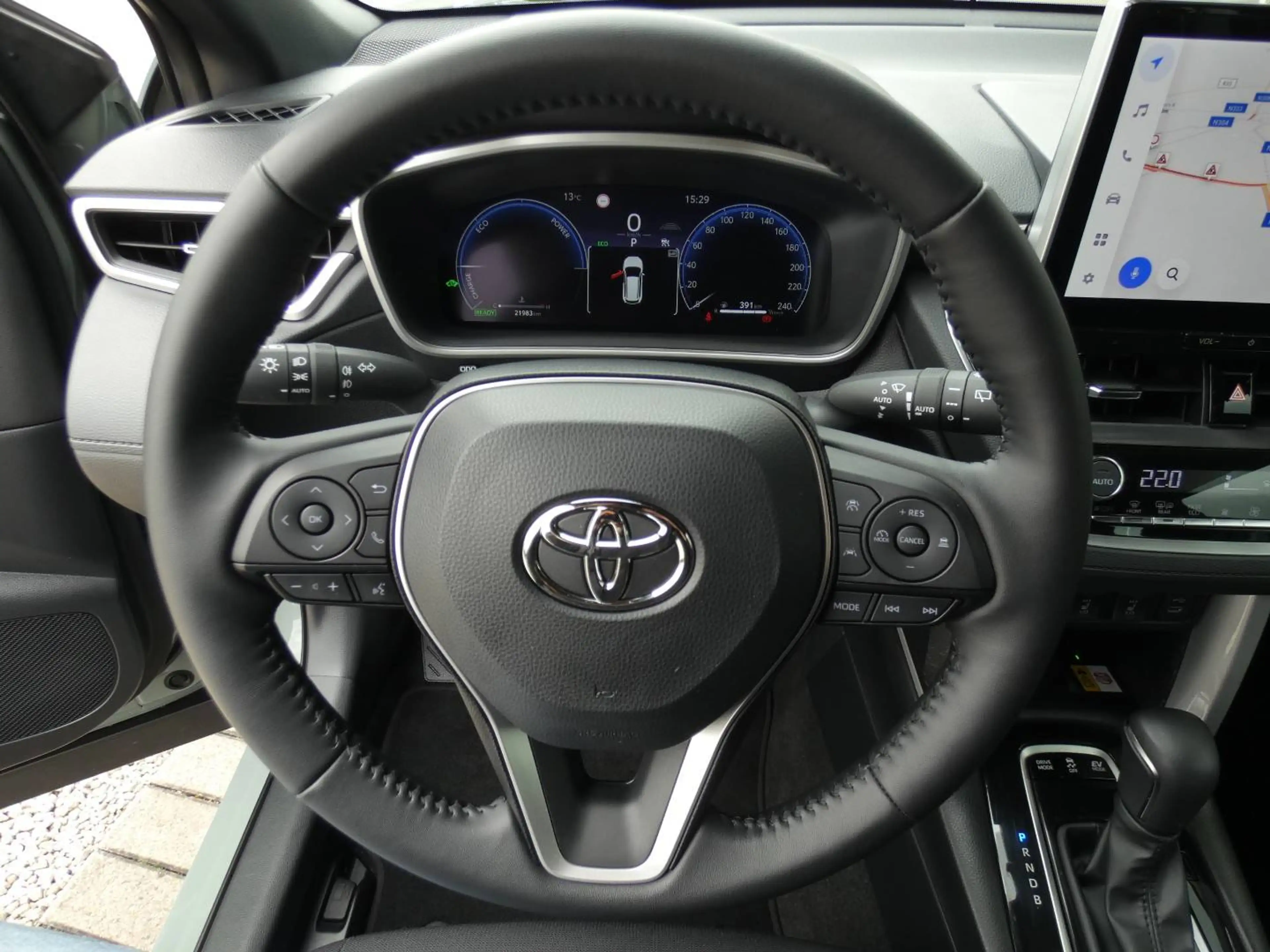Toyota Corolla Cross 1.8 Hybrid 140PK +Dodehoek +Parkeersensoren +Zetelverwarming +Stuurwielverwarming — photo 11