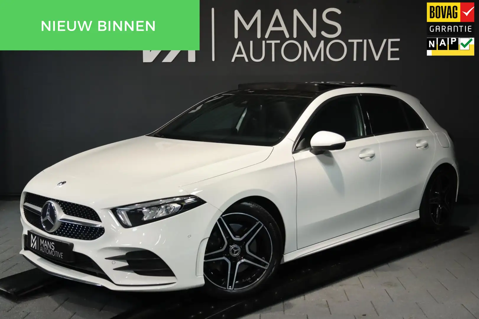 Mercedes-Benz A 220 A AMG Line / PANODAK / ALCANTARA / ELEK-TREKHAAK / Wit - 1