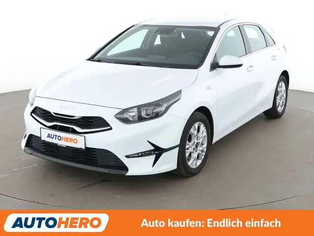 2022 Kia Ceed in White for sale