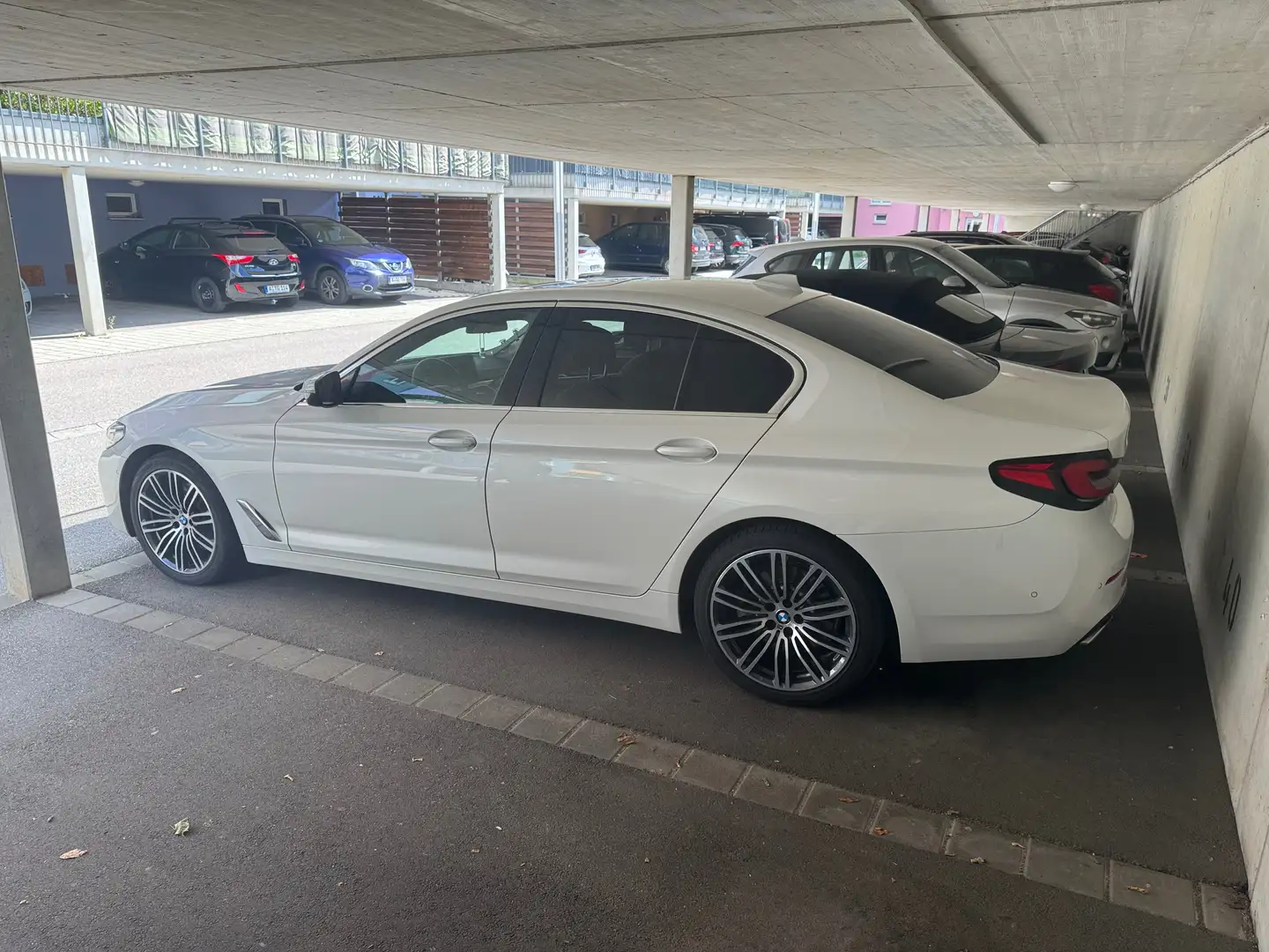 BMW 520 520d Aut. Luxury Line Weiß - 1
