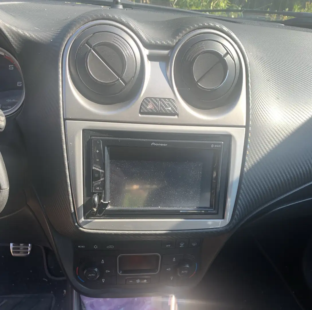 Alfa Romeo MiTo 1.6 jtdm  120cv Zwart - 1
