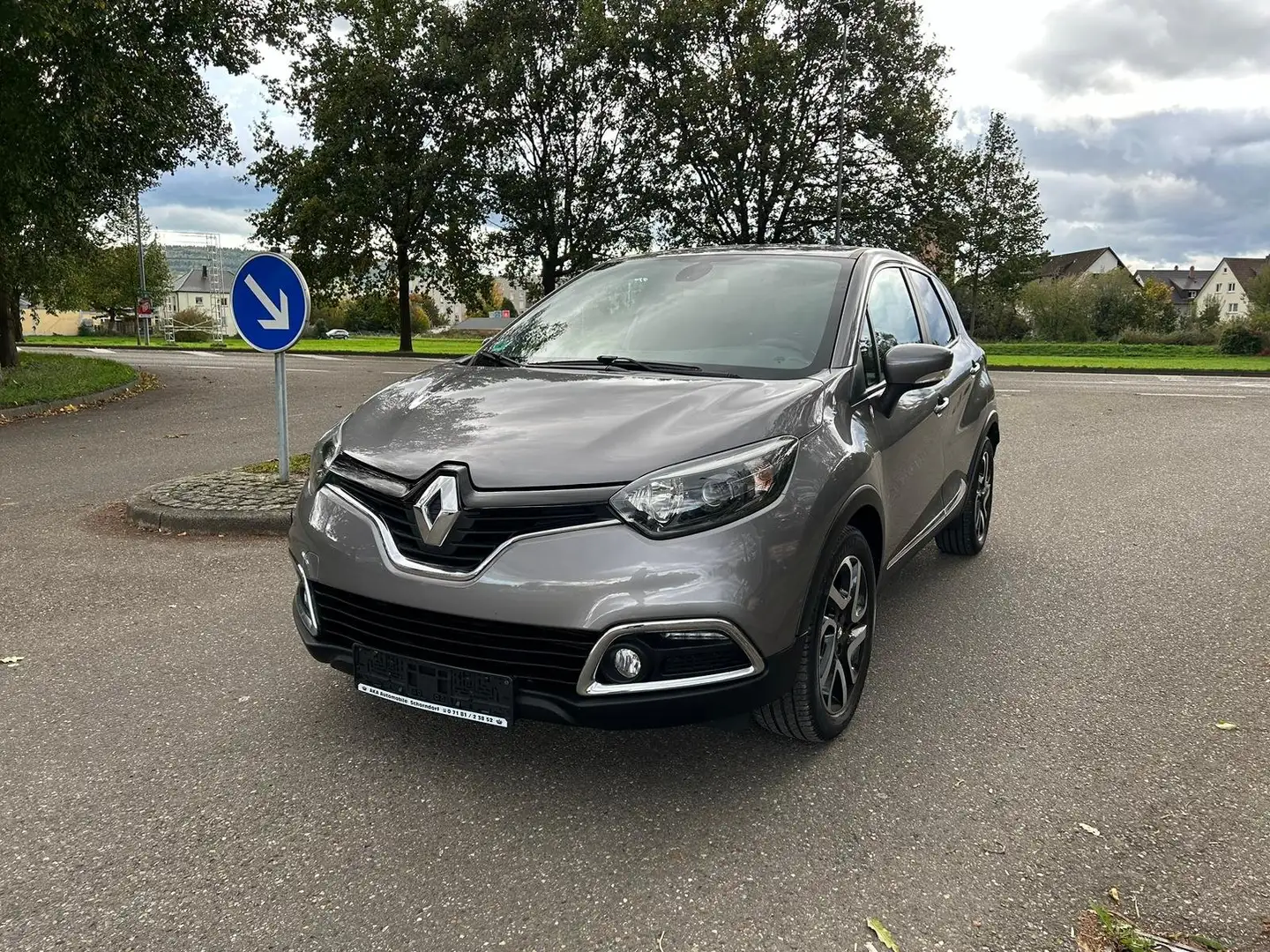 Renault Captur Dynamique*Automatik Grau - 2