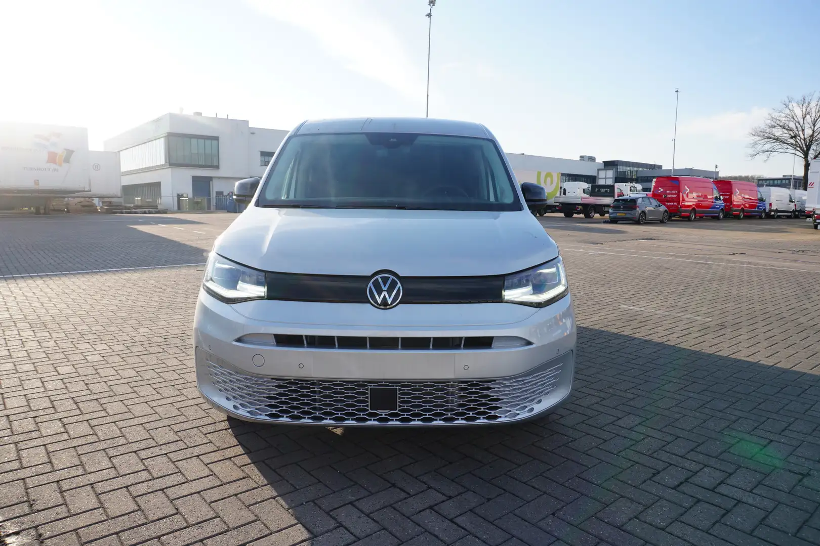Volkswagen Caddy Cargo 2.0 TDI Style 2.0 TDI 122 PK Style DSG, LED Gris - 2