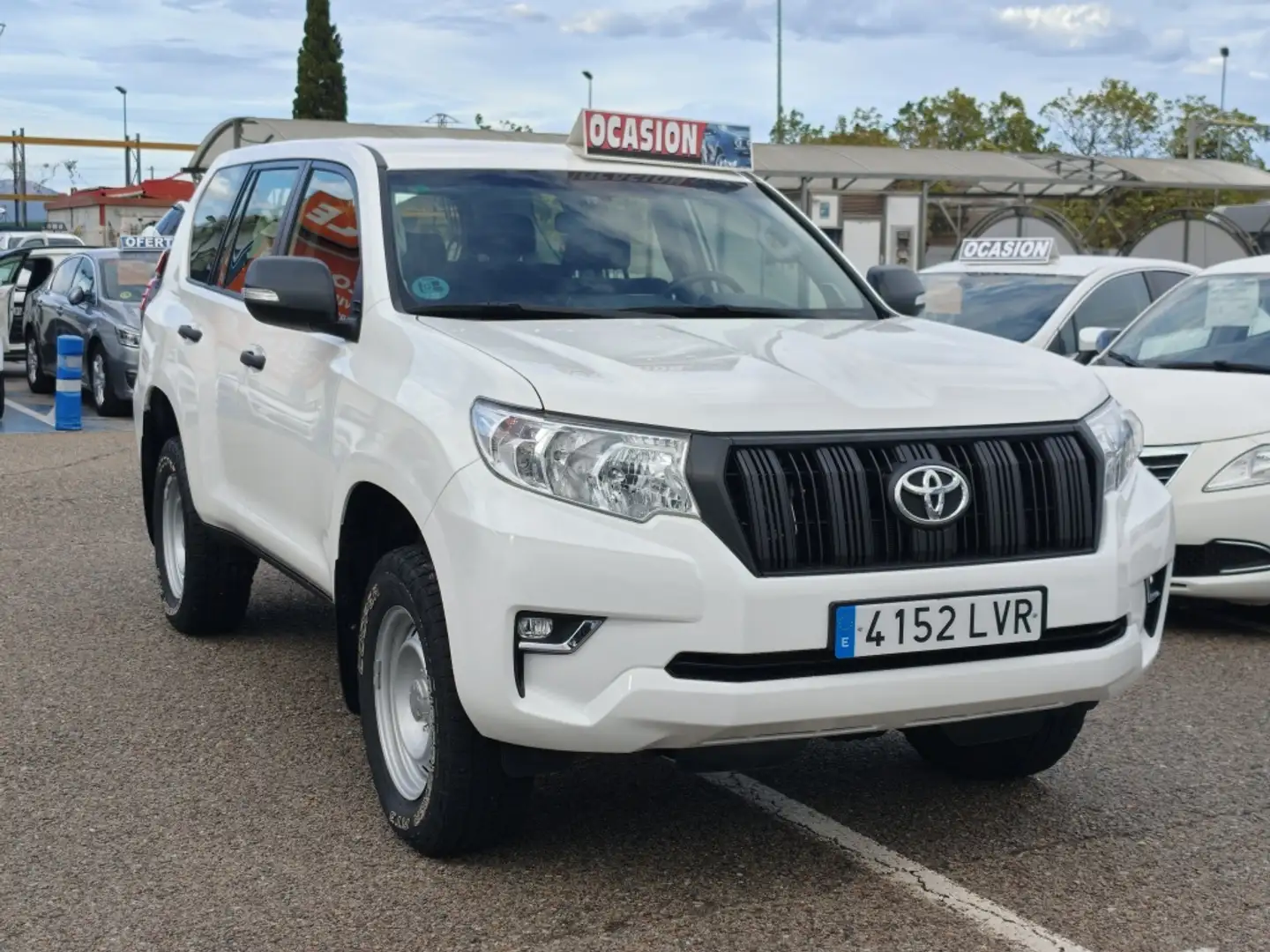 Toyota Land Cruiser D-4D GX 7 plazas Blanco - 2