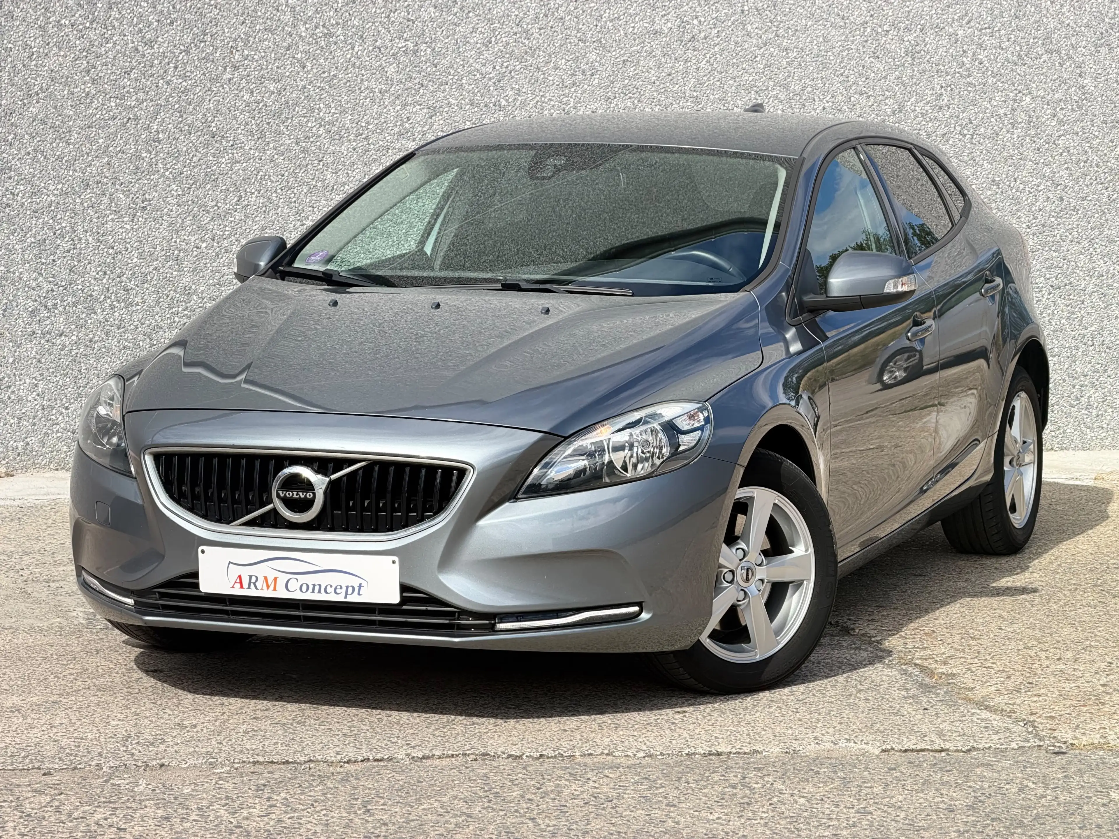 Volvo V40 V40 2.0 T2 Eco Essence 2018 GARANTIE 12 Mois 80000km