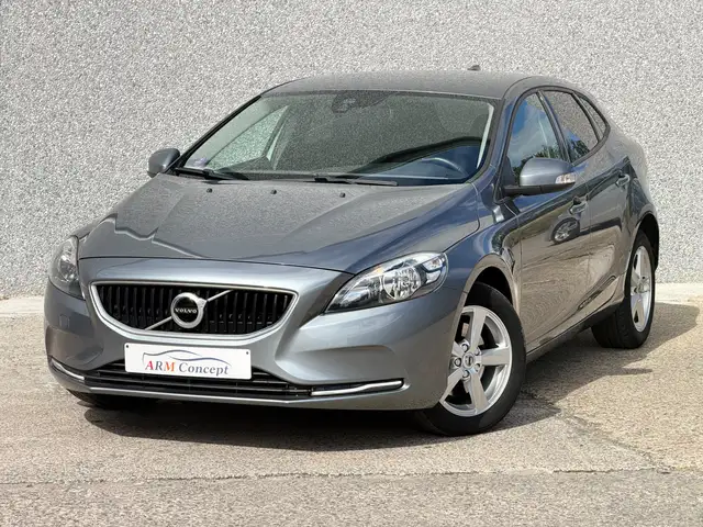 Volvo V40 V40 2.0 T2 Eco Essence 2018 GARANTIE 12 Mois 80000km