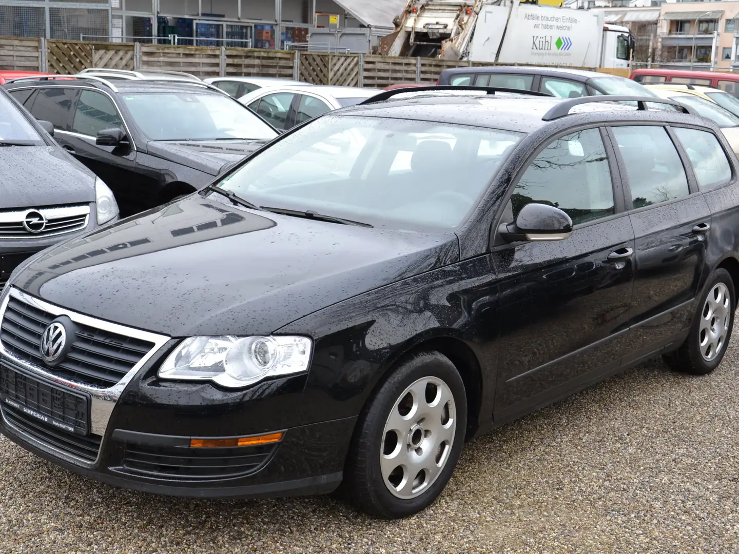 Volkswagen Passat Variant 2,0 TDI Trendline 6.gang 2.Hand Tüv: 05 / 2024 Zwart - 2