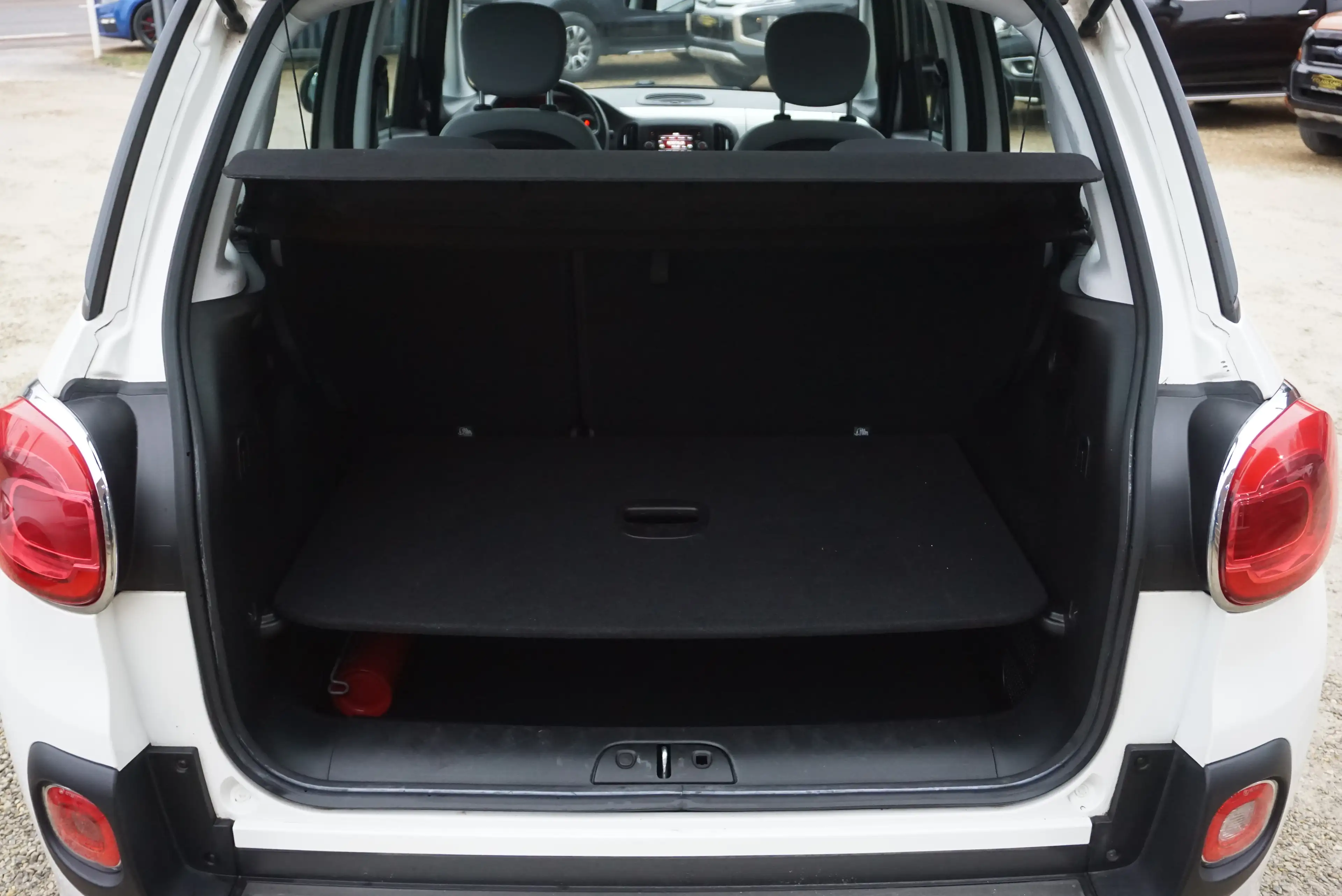 Fiat 500L 1.4i Pop Star CLIMATISATION PDC CARNET CRUISE EU6B — photo 12