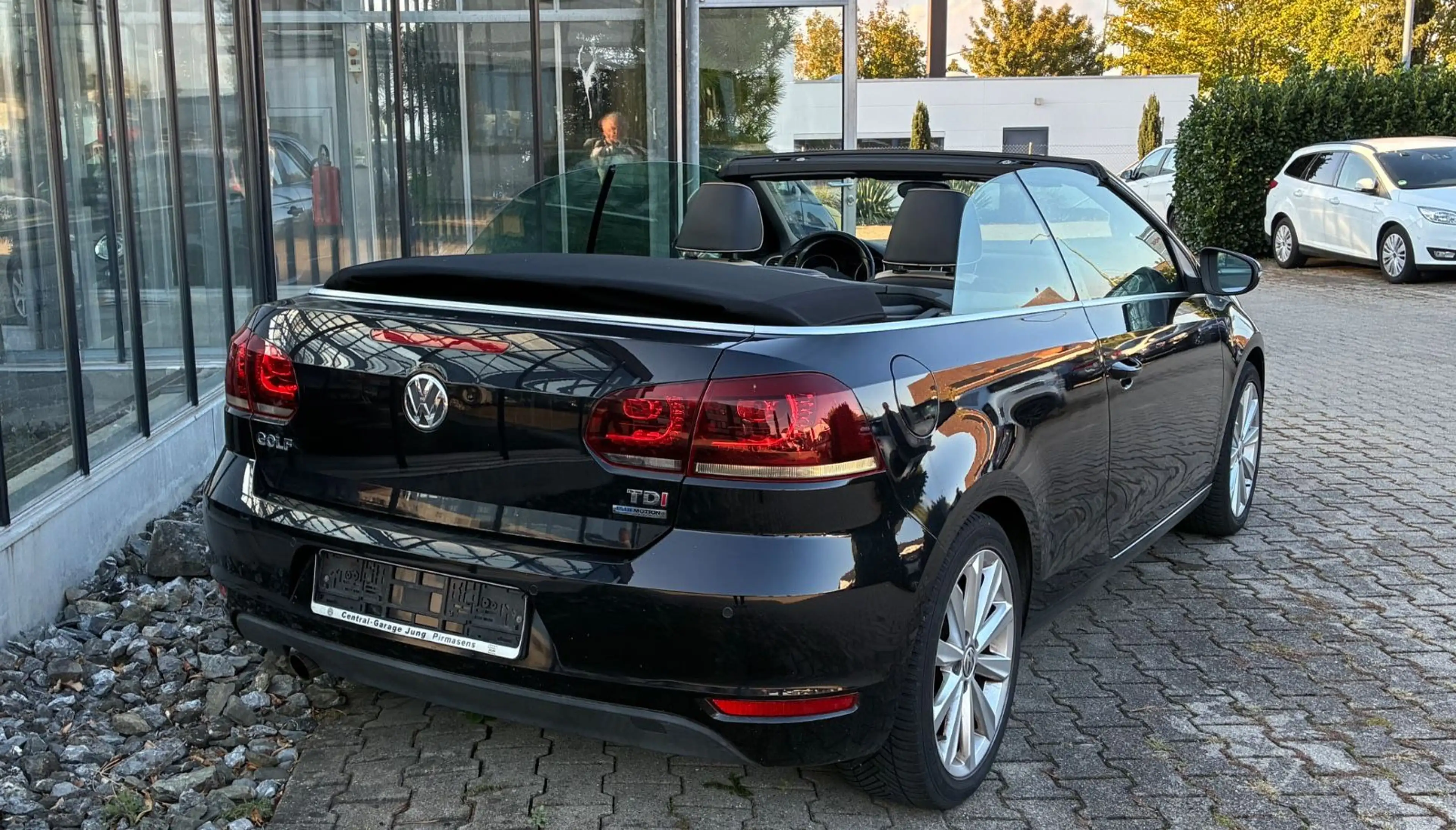 Volkswagen Golf VI Cabriolet Exclusive Leder 17" Alu Sitzhz — photo 9