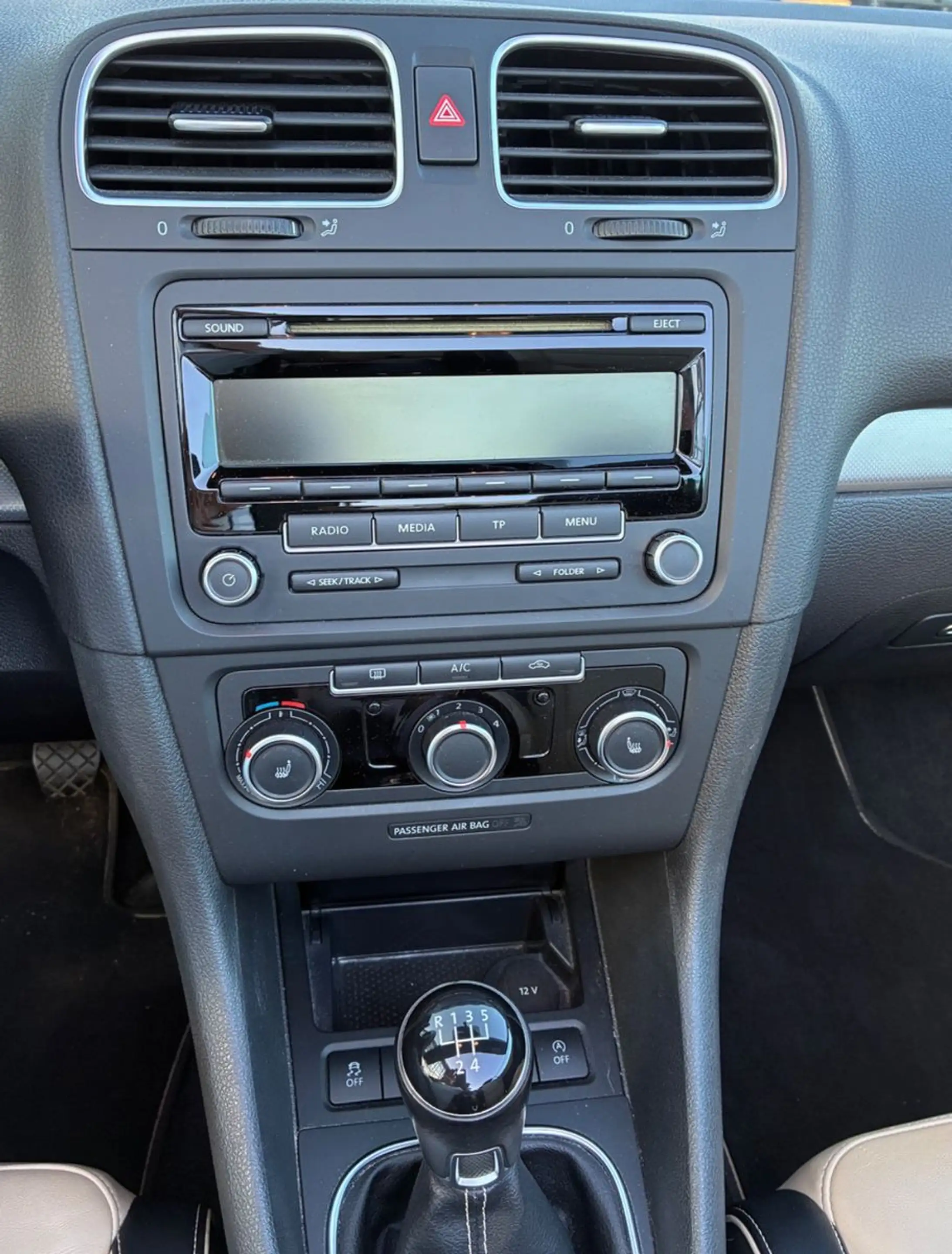 Volkswagen Golf VI Cabriolet Exclusive Leder 17" Alu Sitzhz — photo 18