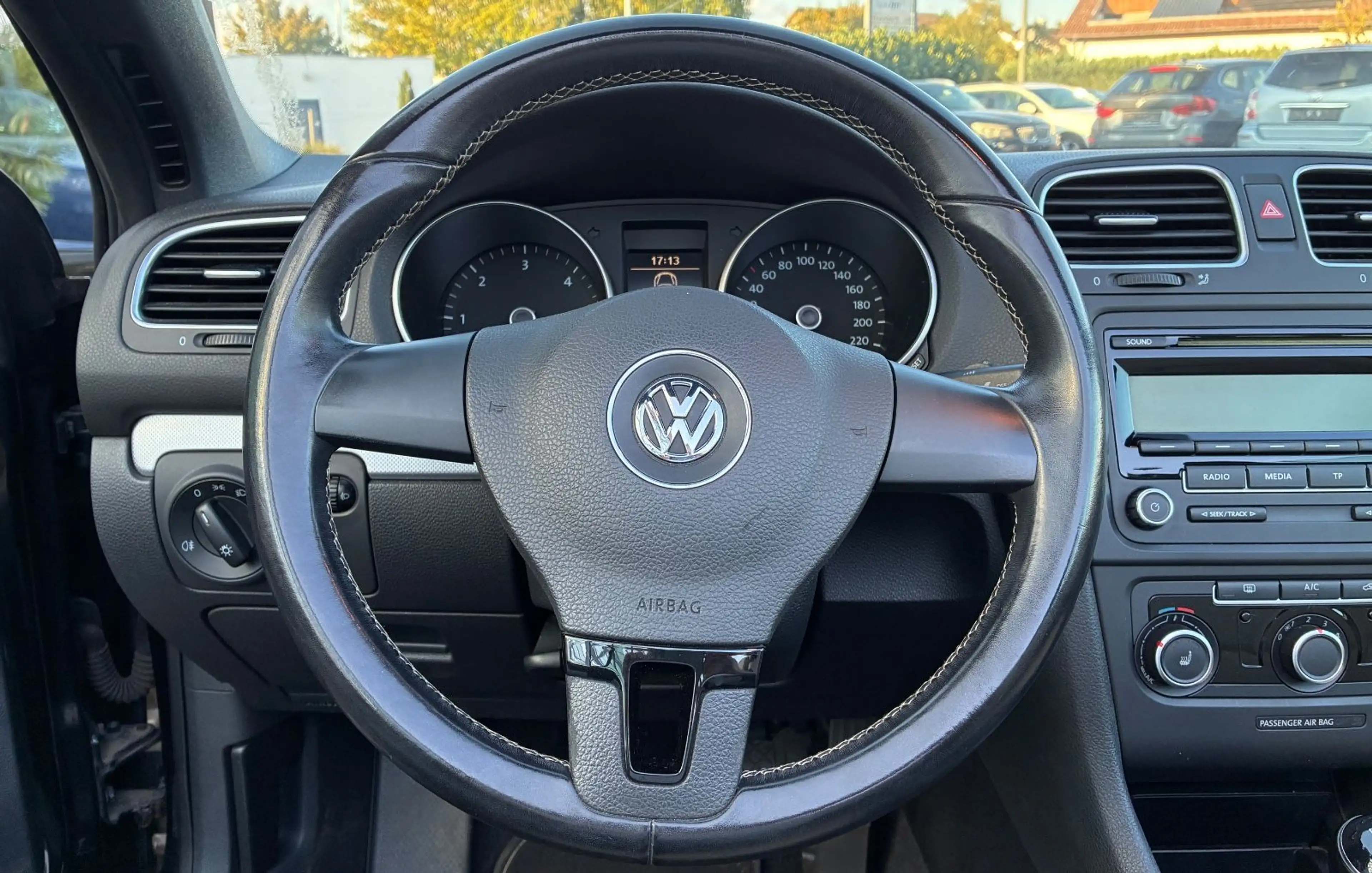 Volkswagen Golf VI Cabriolet Exclusive Leder 17" Alu Sitzhz — photo 21
