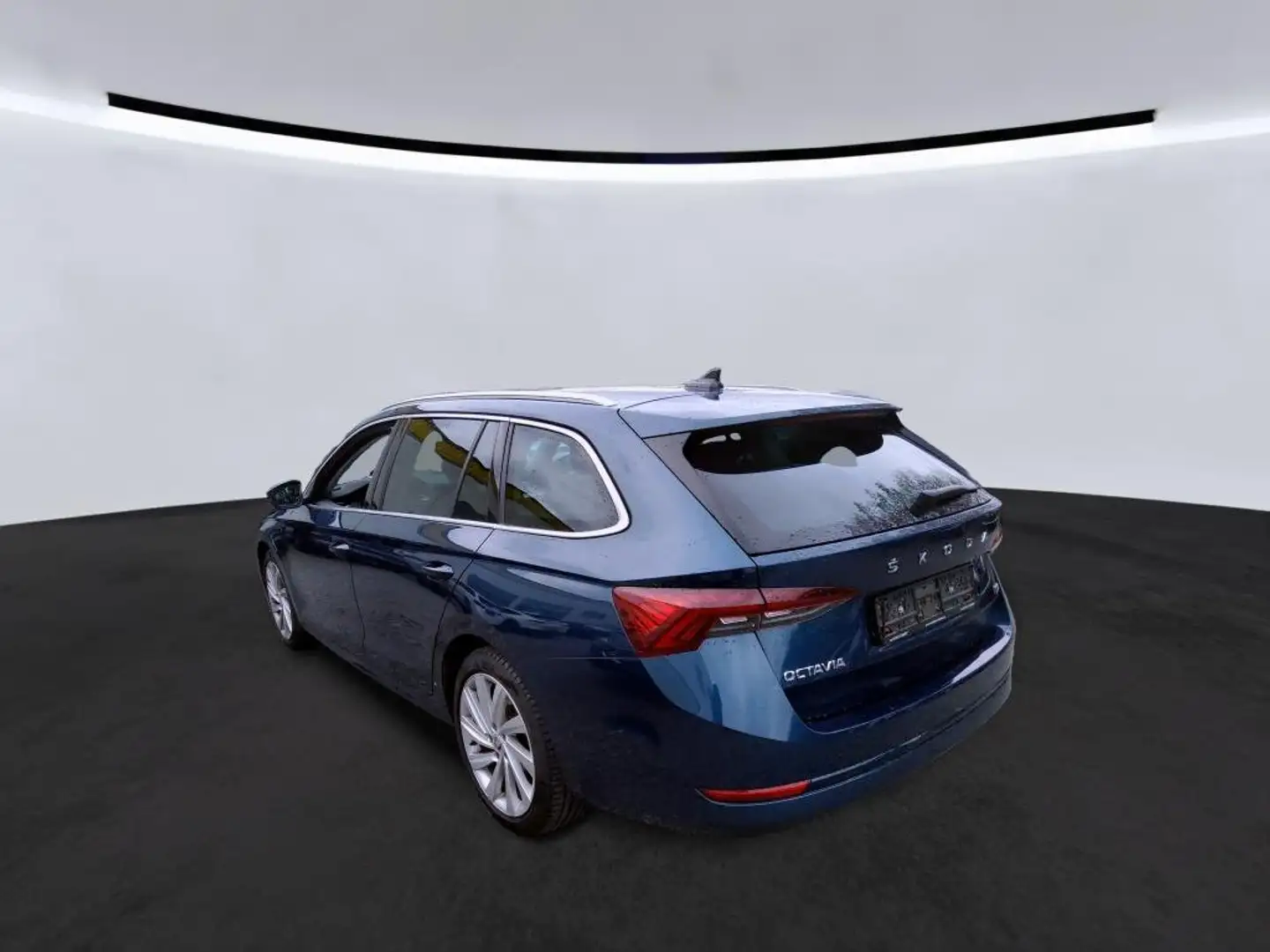 Skoda Octavia Combi 1.4 TSI iV Style/KAMERA/HUD/LEDER/ Bleu - 2