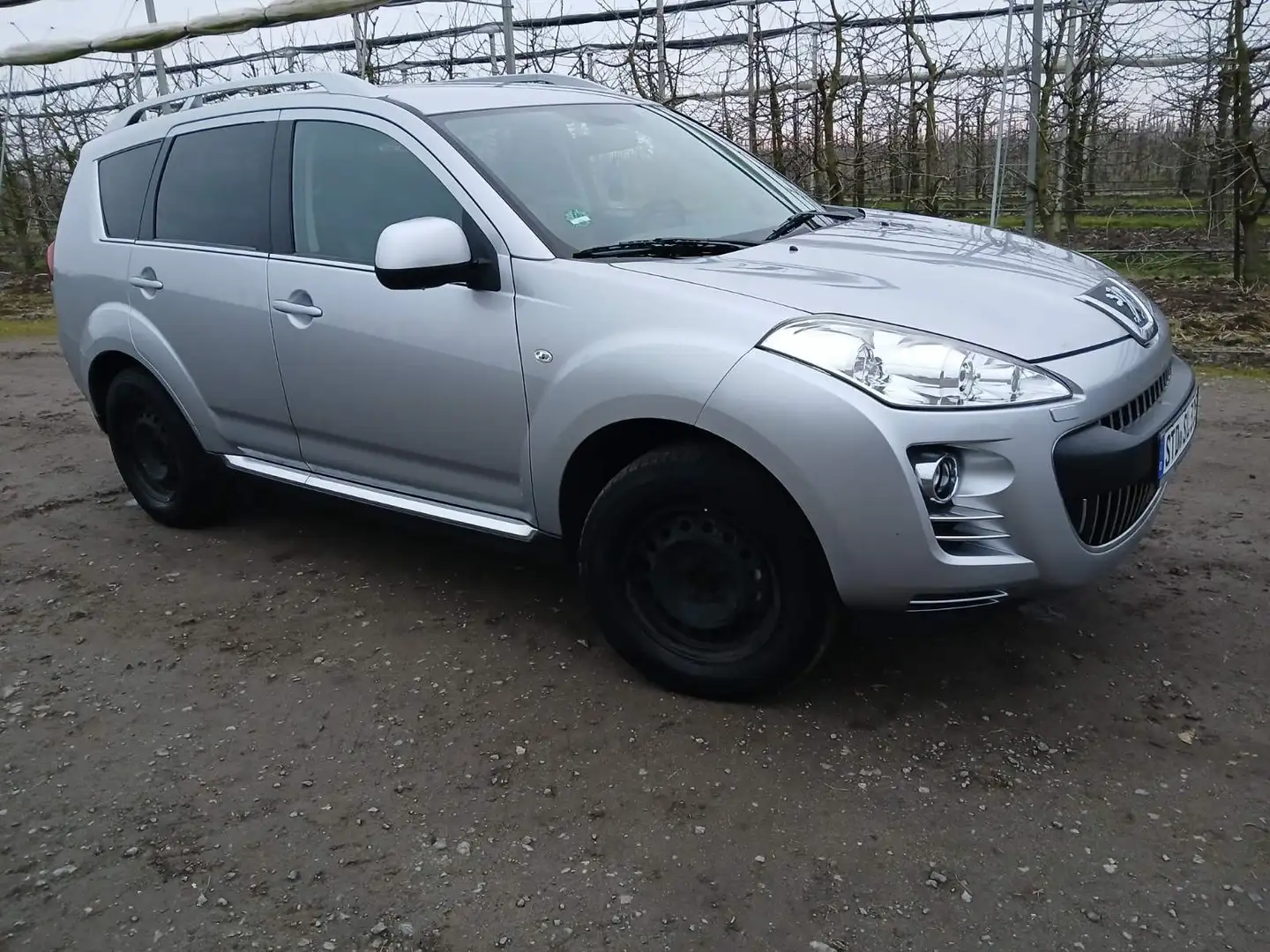 Peugeot 4007 HDI FAP 7-Sitzer Sport - 2