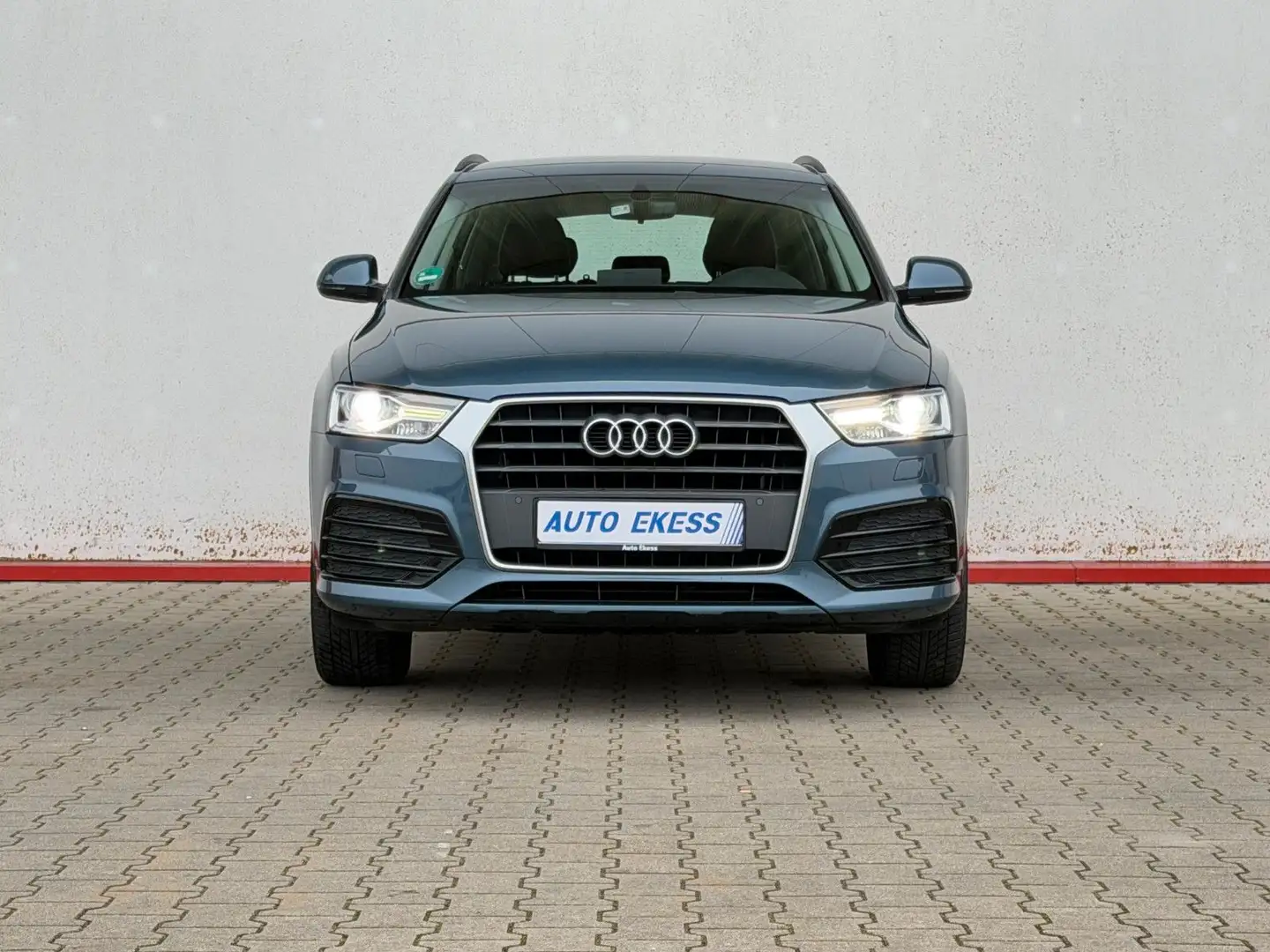 Audi Q3 sport XENON*KeylessGo*SpS*NAVI* Blau - 2
