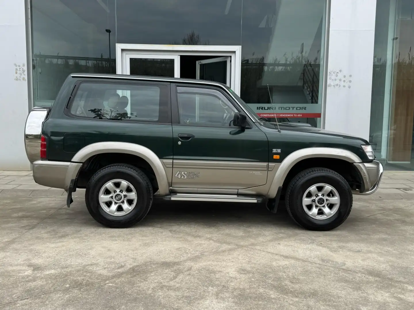 Nissan Patrol GR SE Verde - 1