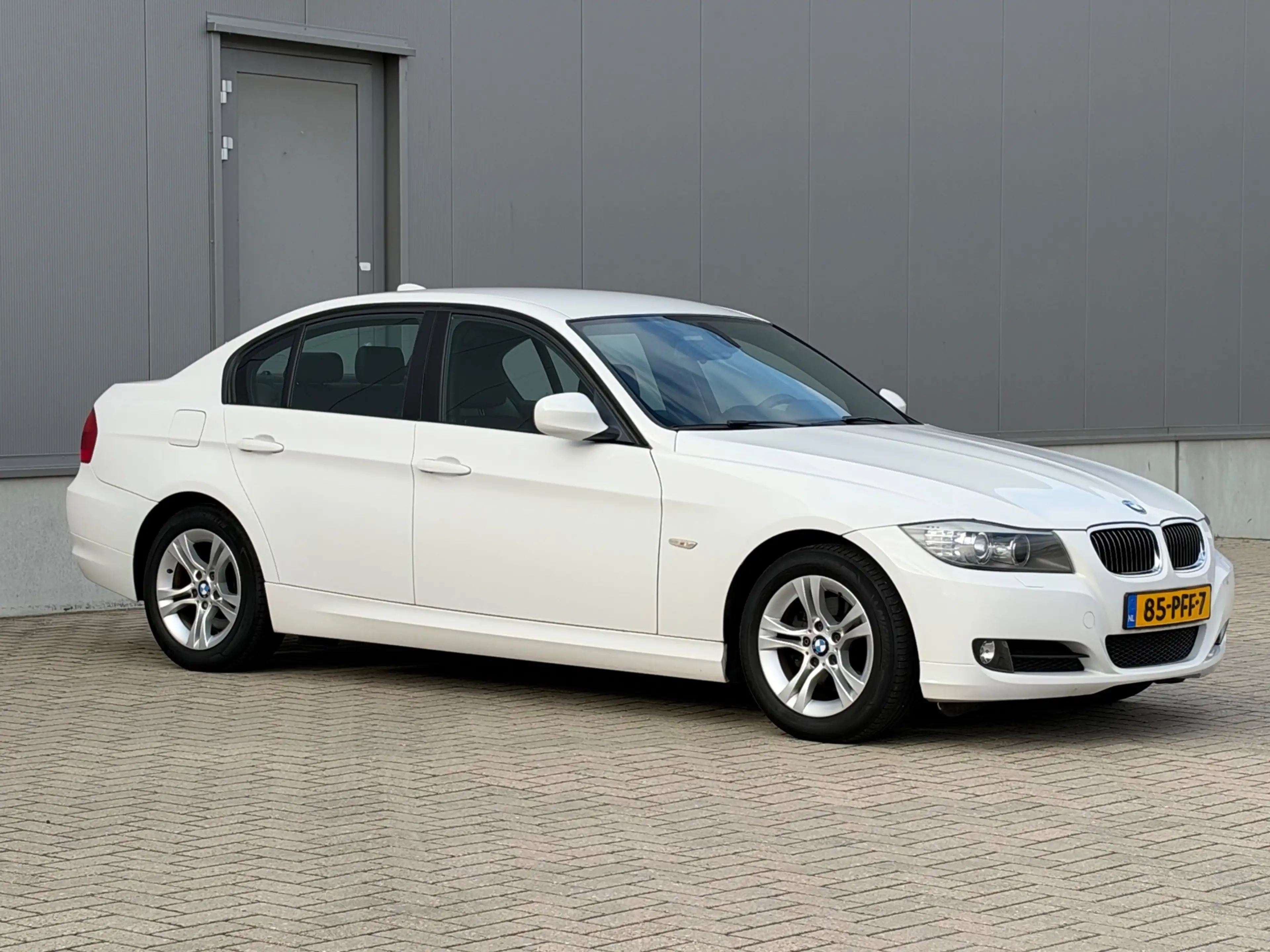 BMW 318 3-serie 318i Corporate Lease Business Line — photo 3