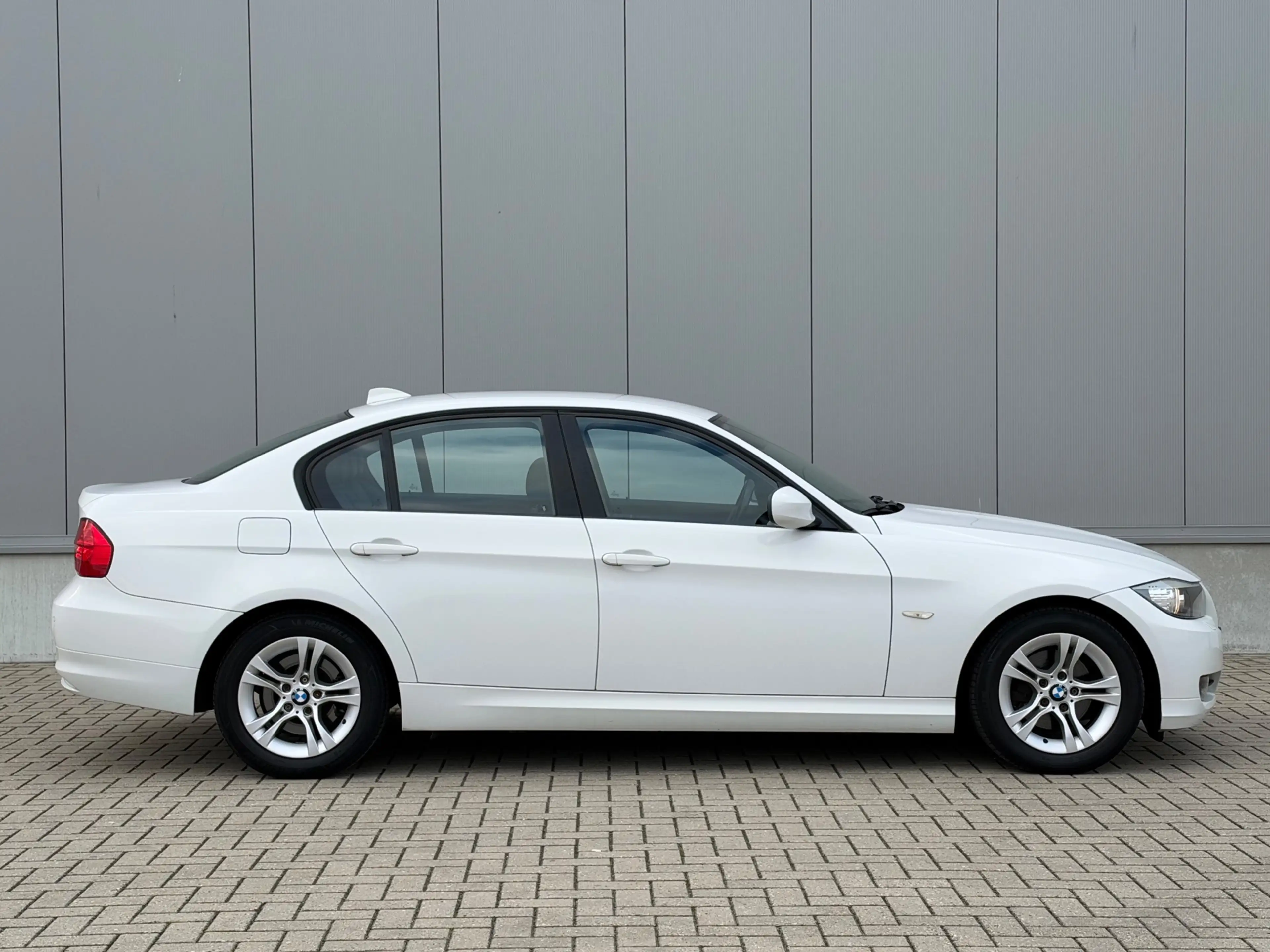 BMW 318 3-serie 318i Corporate Lease Business Line — photo 4
