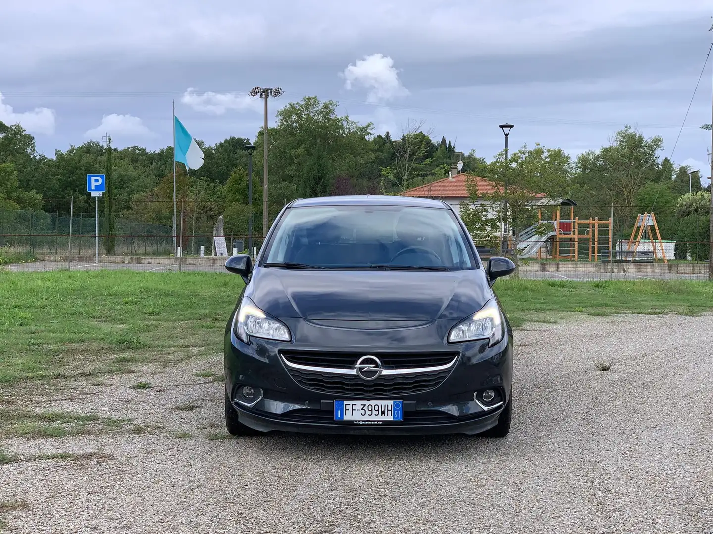 Opel Corsa Corsa 1.4 90CV GPL Tech 5 porte Cosmo Grau - 2