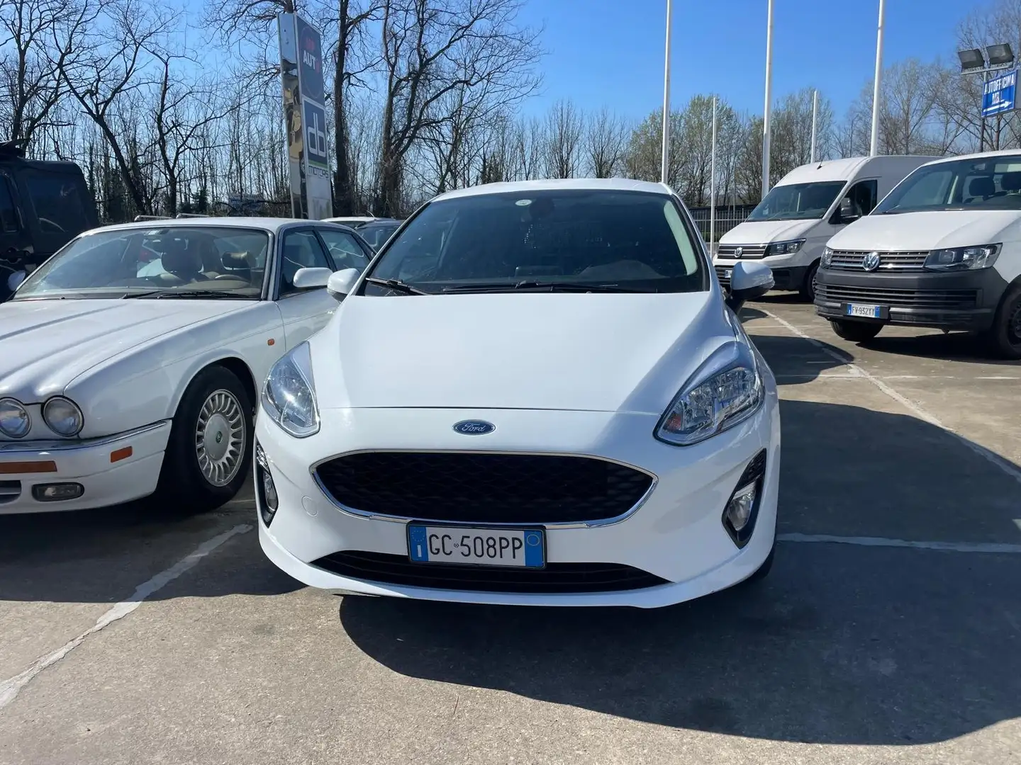 Ford Fiesta autocarro Weiß - 1