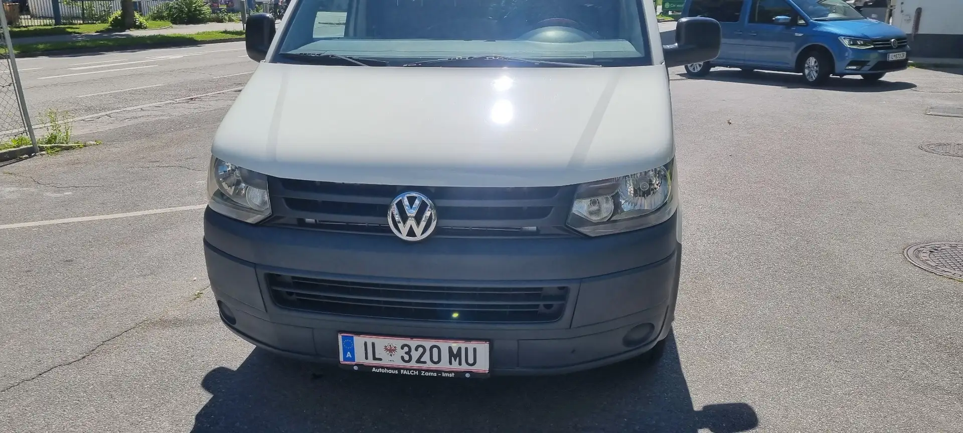 Volkswagen T5 1.9 TDI CAMPER - 2