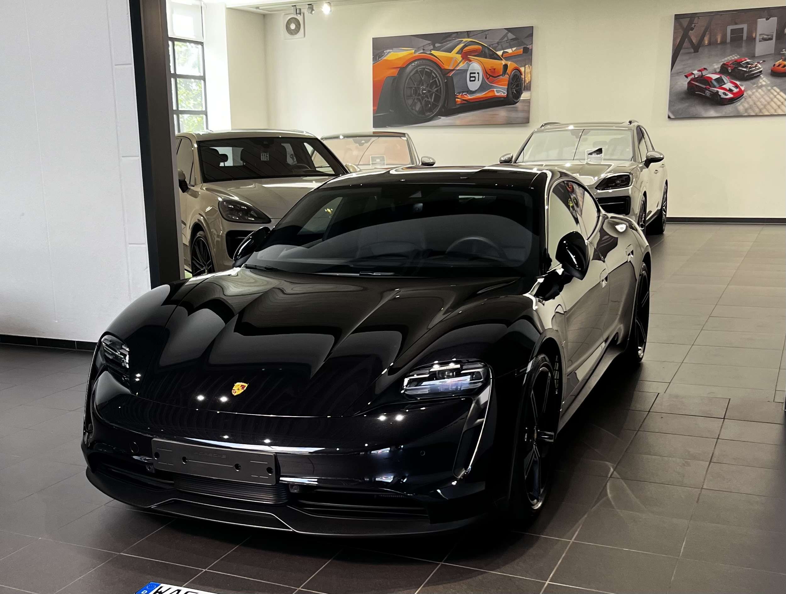 Second hand Porsche Taycan 