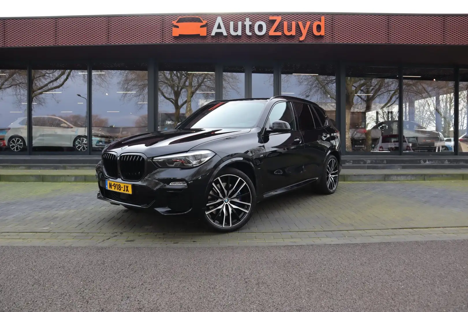 BMW X5 XDrive45e High Executive M-Sport Navi / Pano / Led Zwart - 1